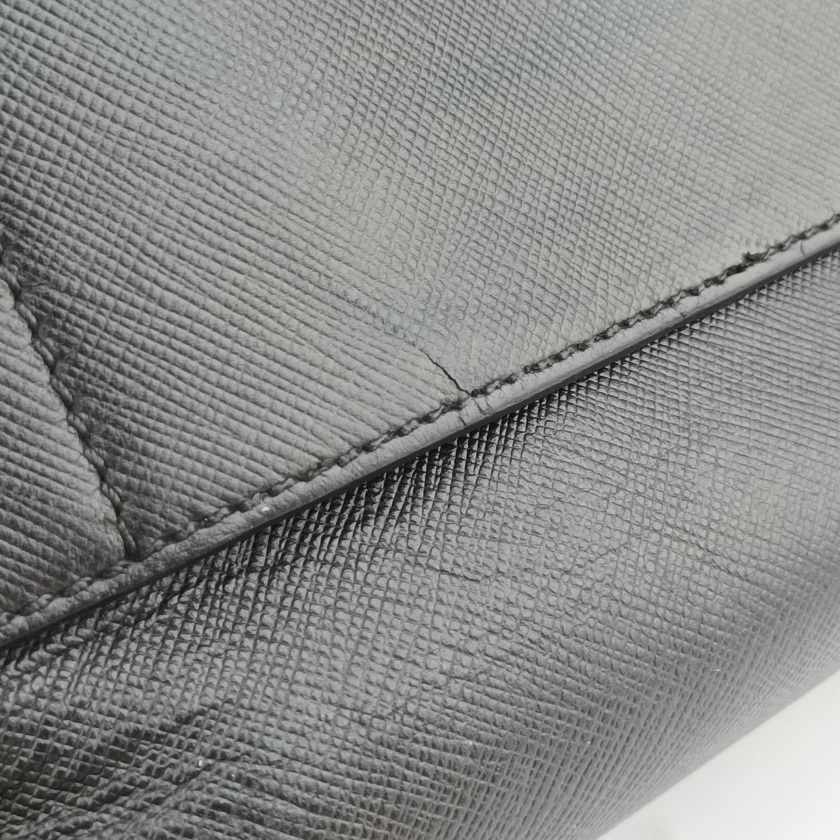 Business Briefcase Black SAFFIANO Leather 2VE011 31/H 208ビジネス ブリーフケース ブラック サフィアーノレザー 2VE011 31/H 208