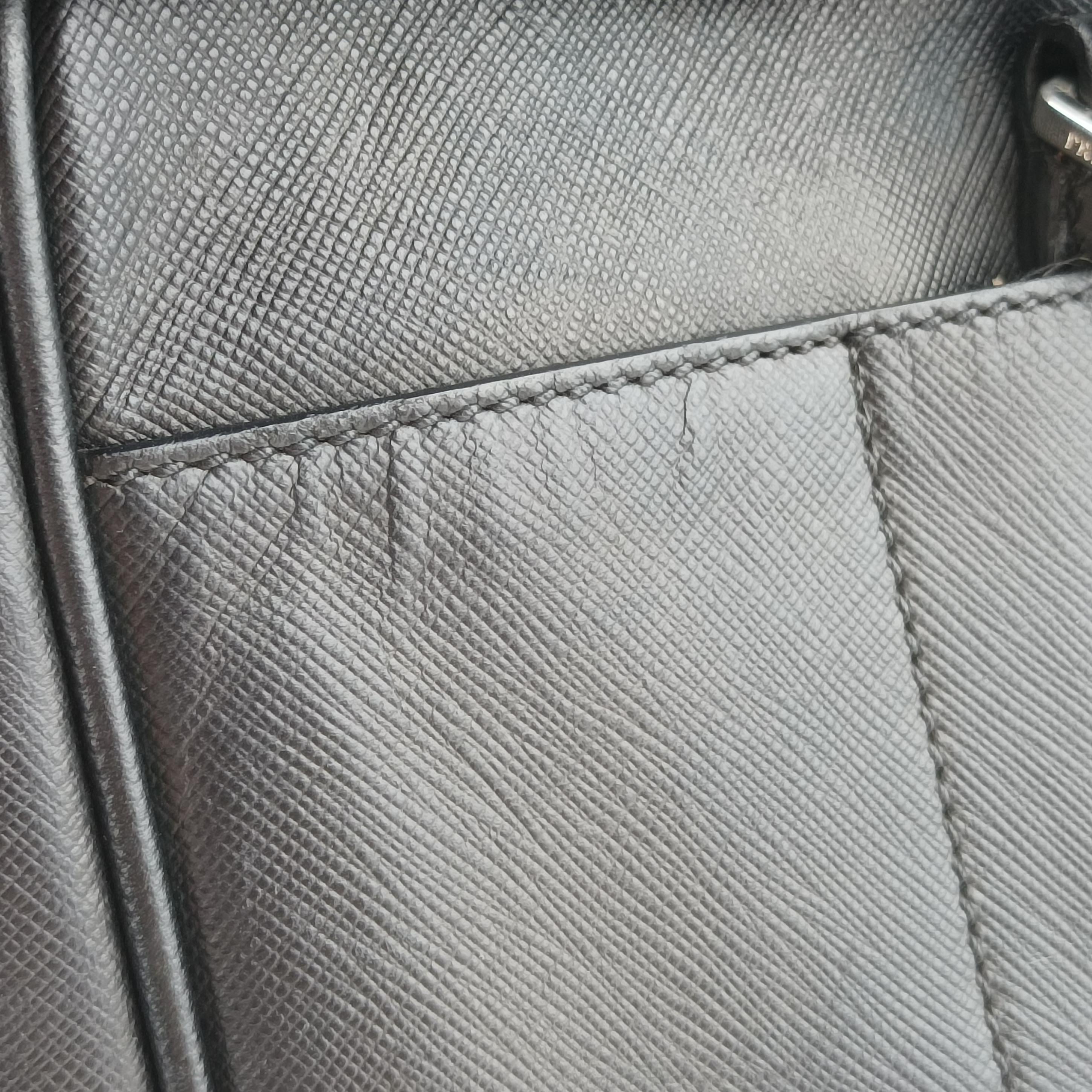 Business Briefcase Black SAFFIANO Leather 2VE011 31/H 208ビジネス ブリーフケース ブラック サフィアーノレザー 2VE011 31/H 208