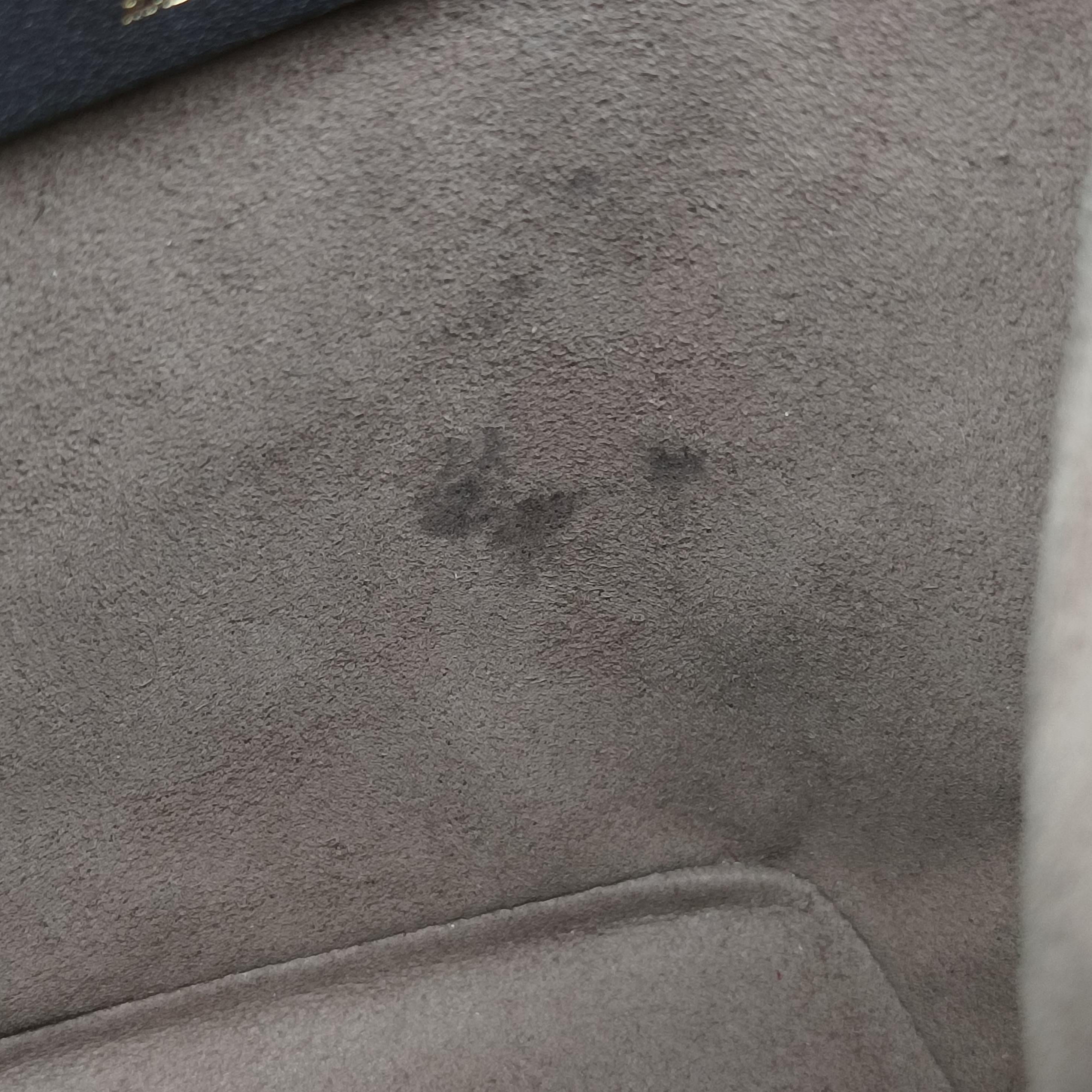 Mon Tresor Mini Bucket Red Leather 8BS010 8BS010 A18B 198-8007ミニ モン トレゾール レッド レザー 8BS010 8BS010 A18B 198-8007