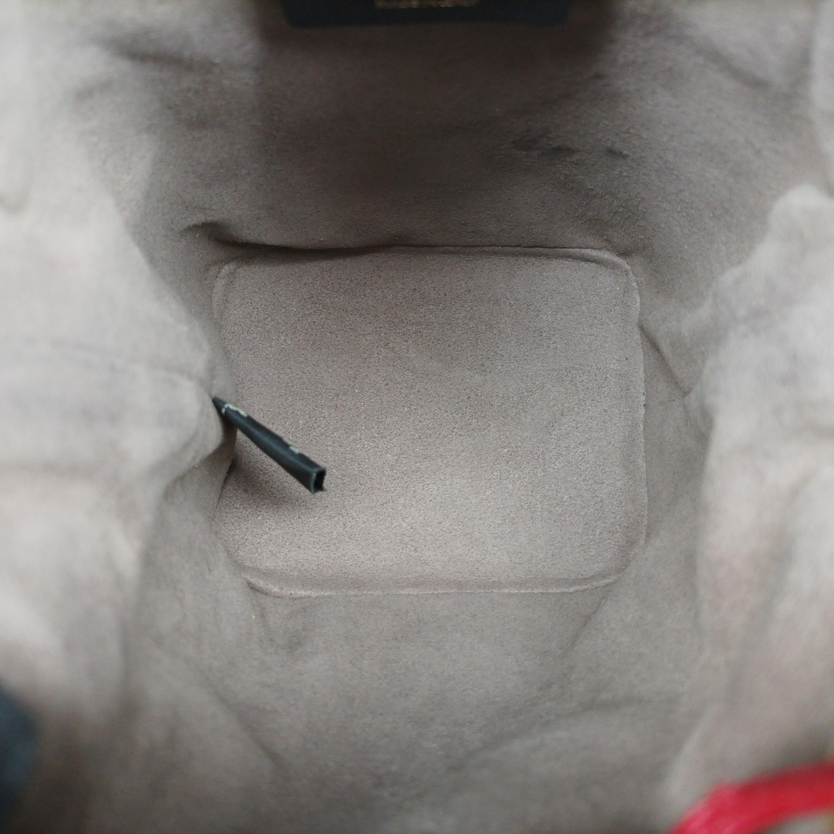 Mon Tresor Mini Bucket Red Leather 8BS010 8BS010 A18B 198-8007ミニ モン トレゾール レッド レザー 8BS010 8BS010 A18B 198-8007