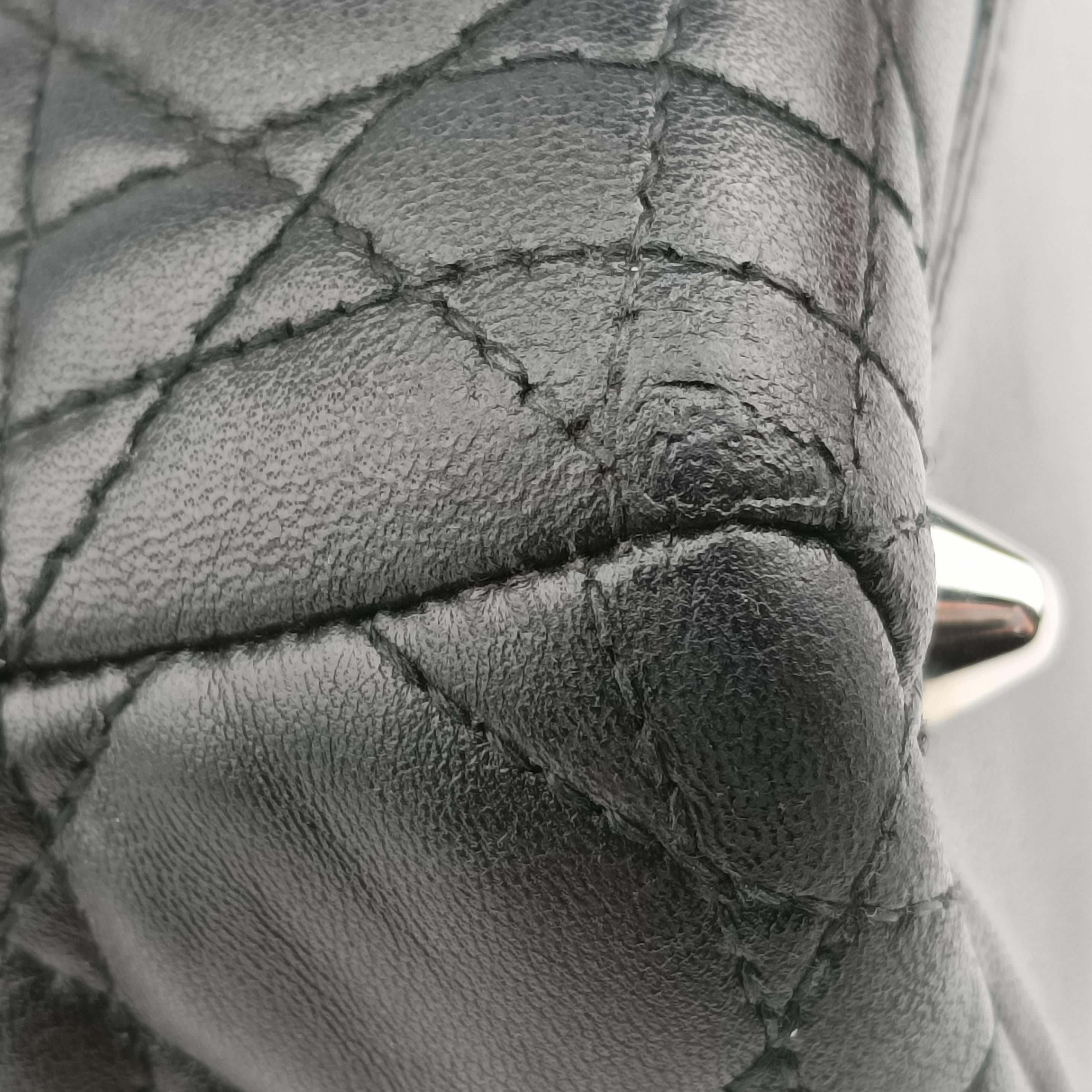 Lady Dior Black lambskin 05-MA-0049レディディオール ブラック ラムスキン 05-MA-0049