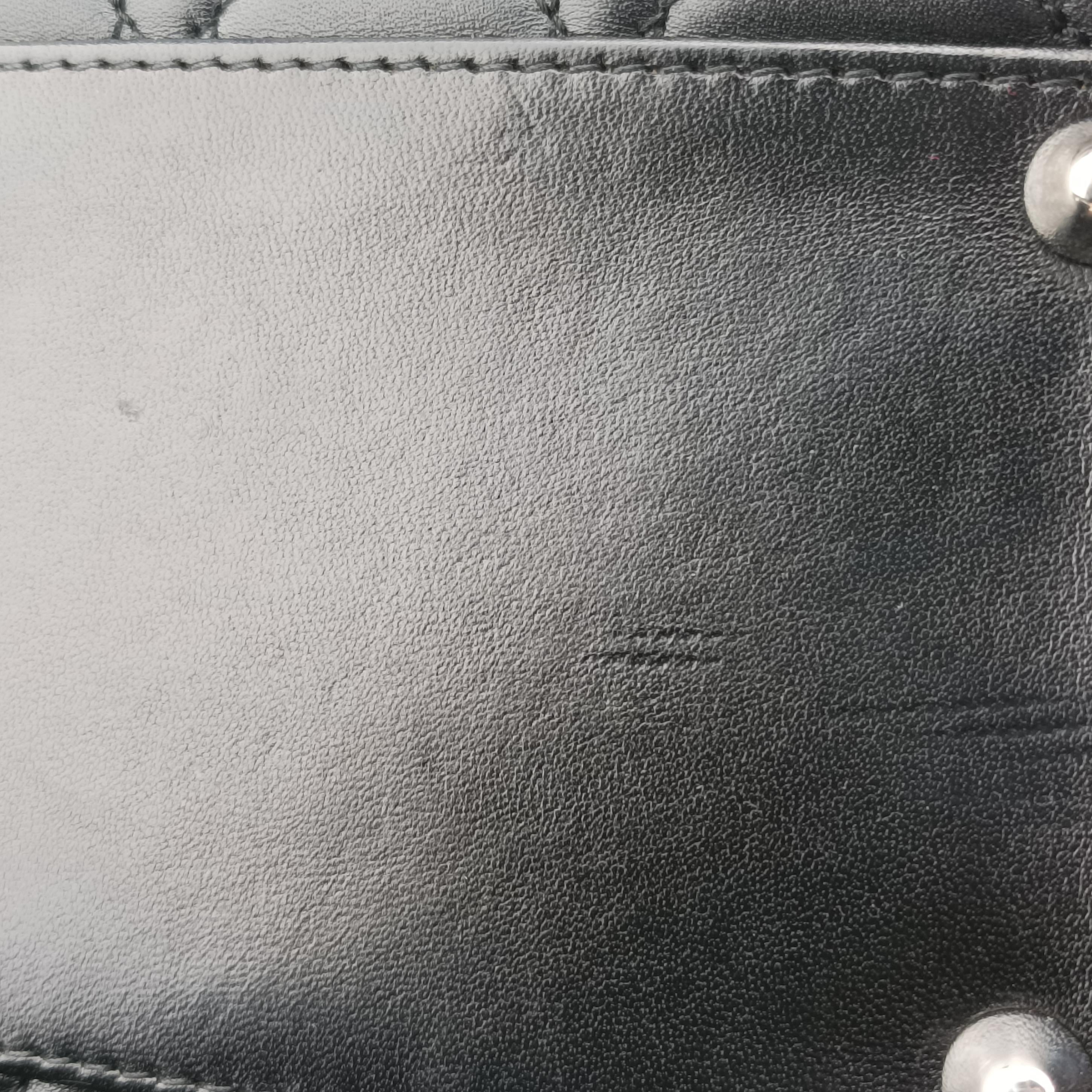 Lady Dior Black lambskin 05-MA-0049レディディオール ブラック ラムスキン 05-MA-0049