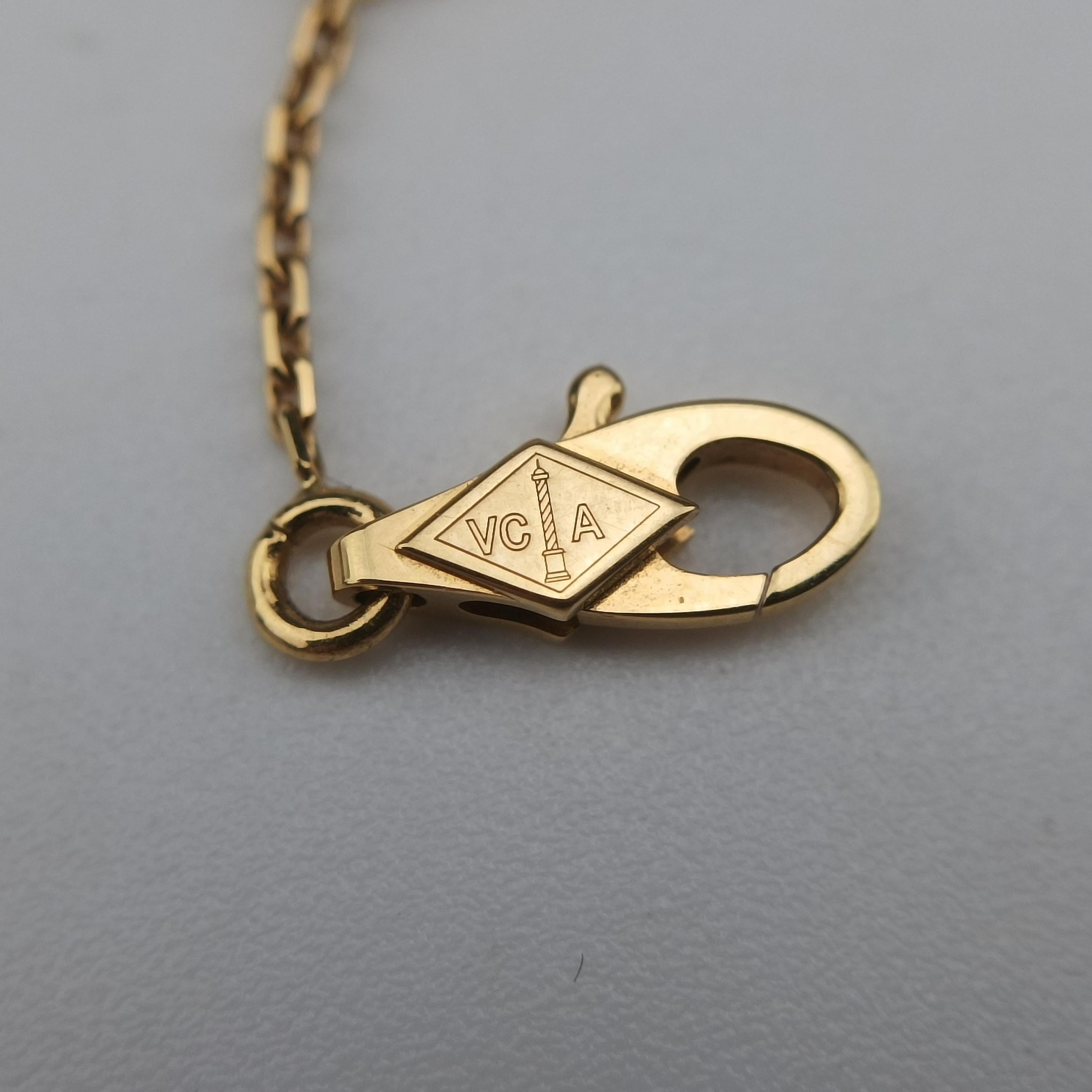 Sweet Alhambra Golden×White AU750 ARF69100 JD060007スイート アルハンブラ ゴールド×ホワイト AU750 ARF69100 JD060007