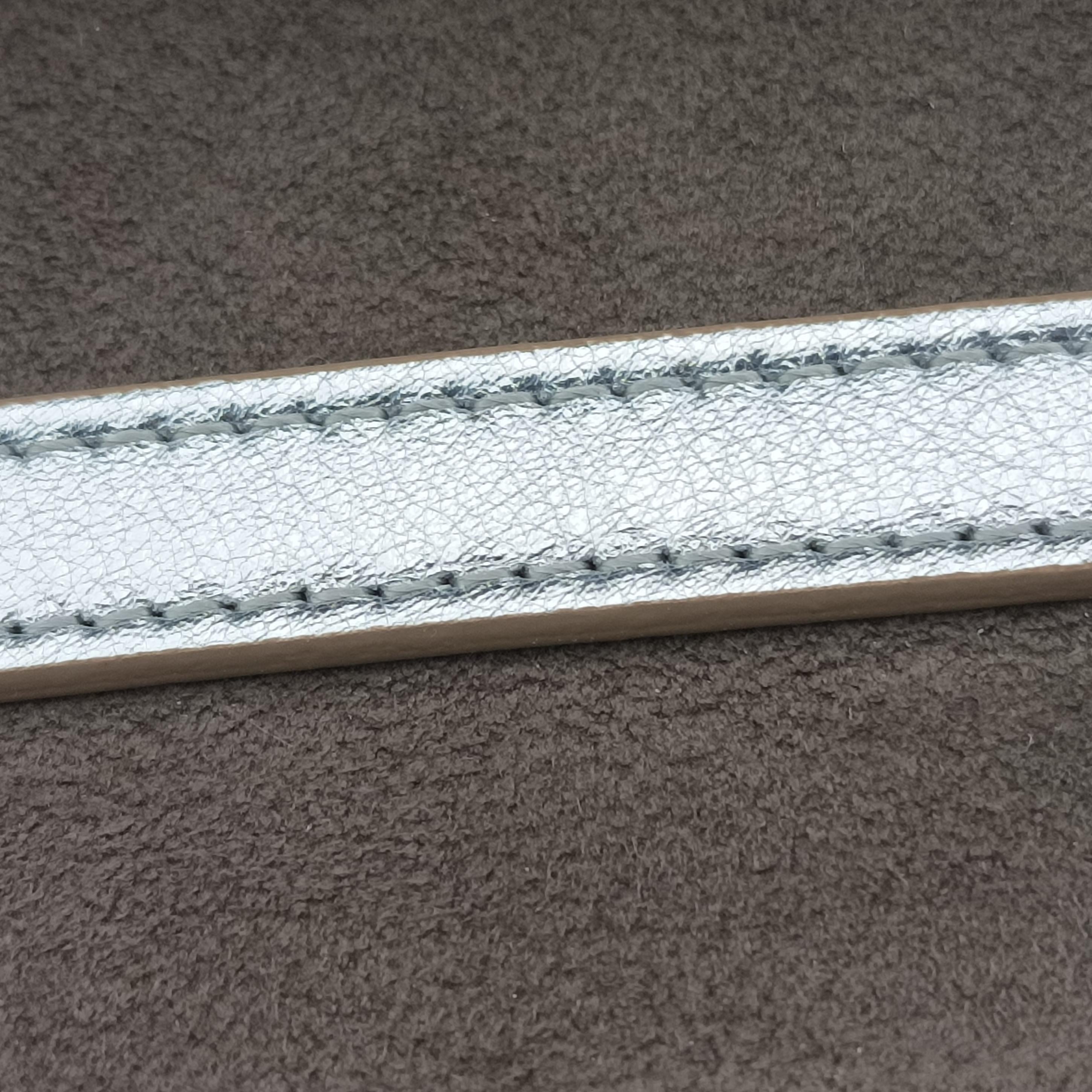 studded Kan I Silver Leather 8M0381 8M0381.OZ8 188.0189スタッズ キャナイ シルバー レザー 8M0381 8M0381.OZ8 188.0189