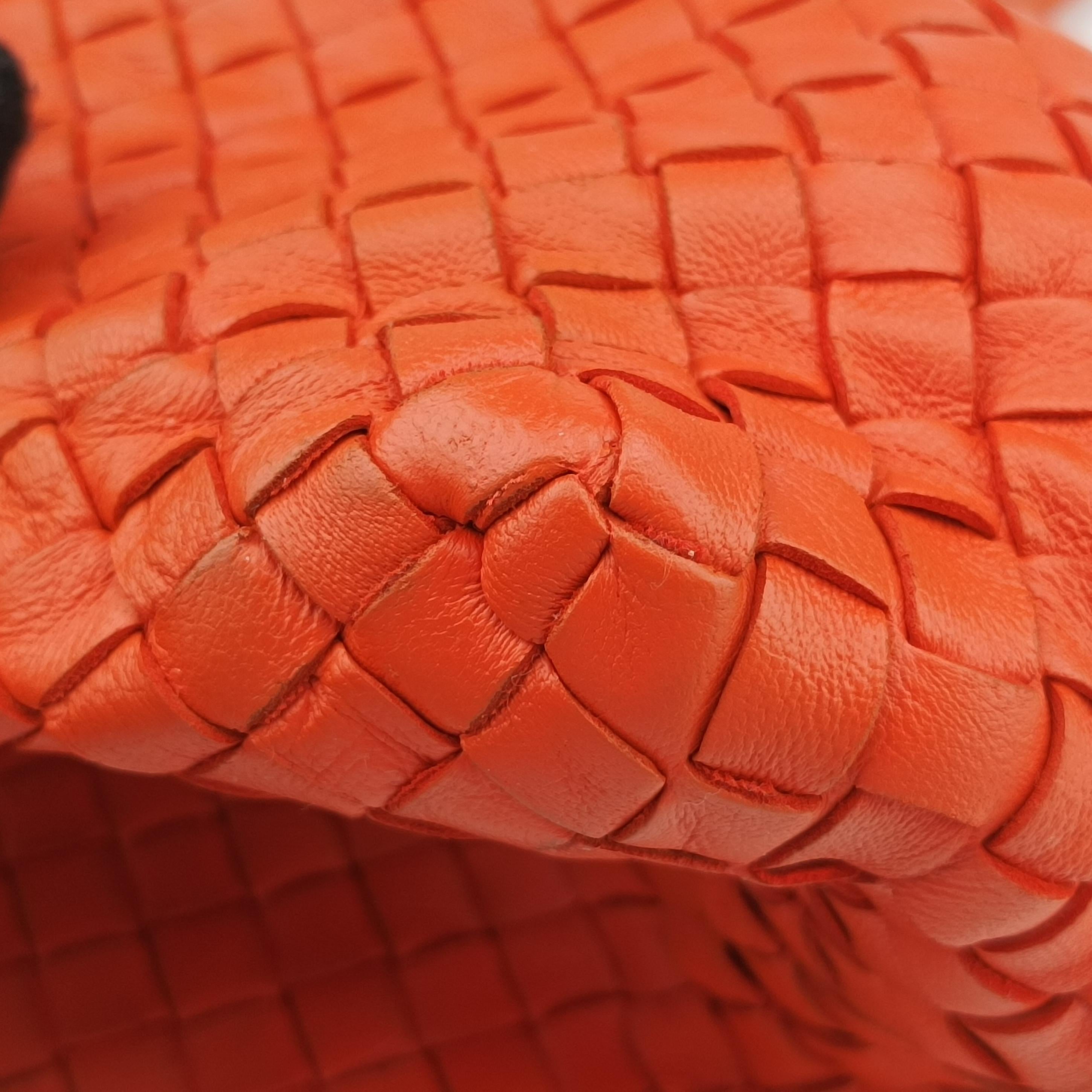 Cesta Intrecciato Orange lambskin B02407623Pセスタ イントレチャート オレンジ ラムスキン B02407623P