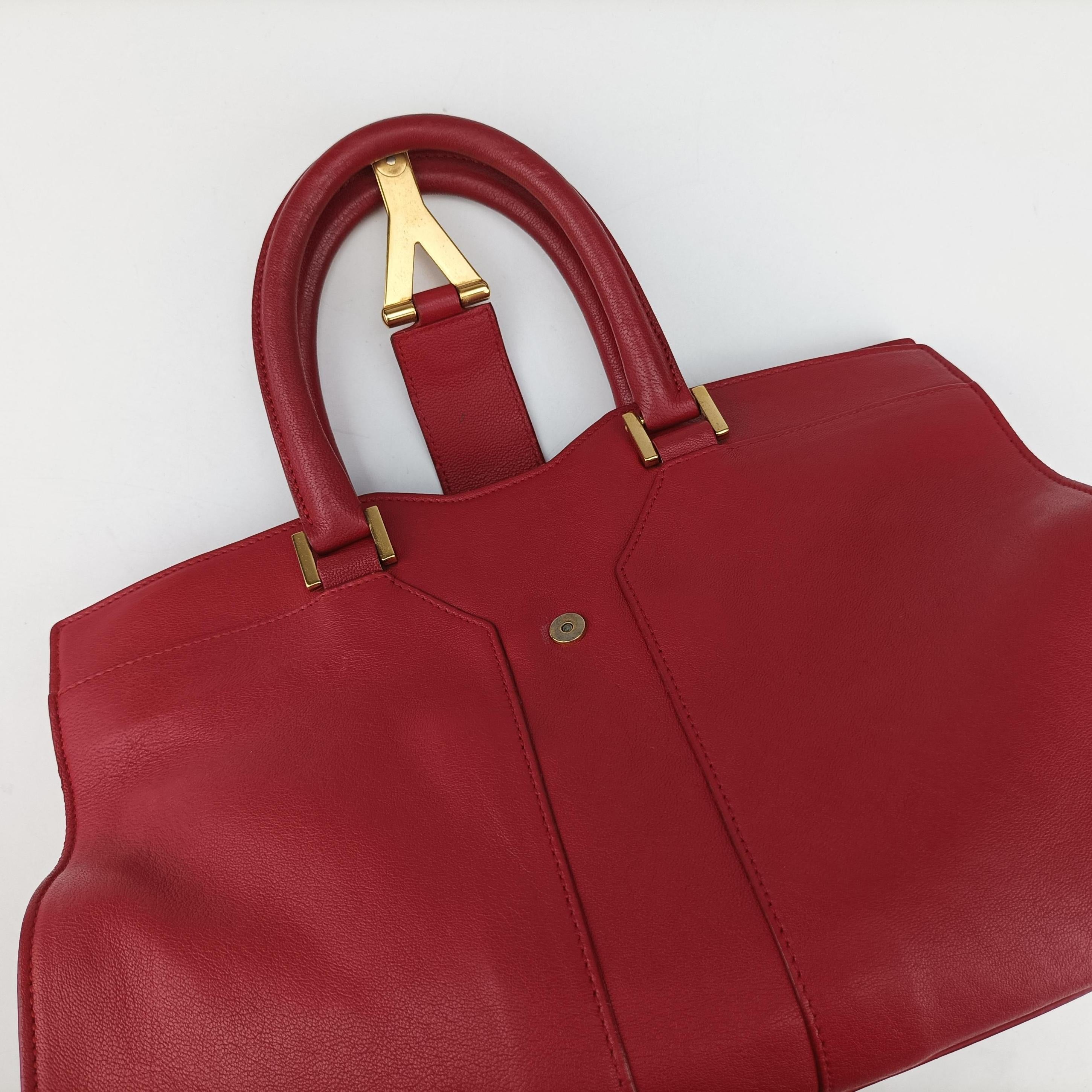 Cabas Chyc Mini Red Leather 311222 311222.213317カバスシック ミニ レッド レザー 311222 311222.213317