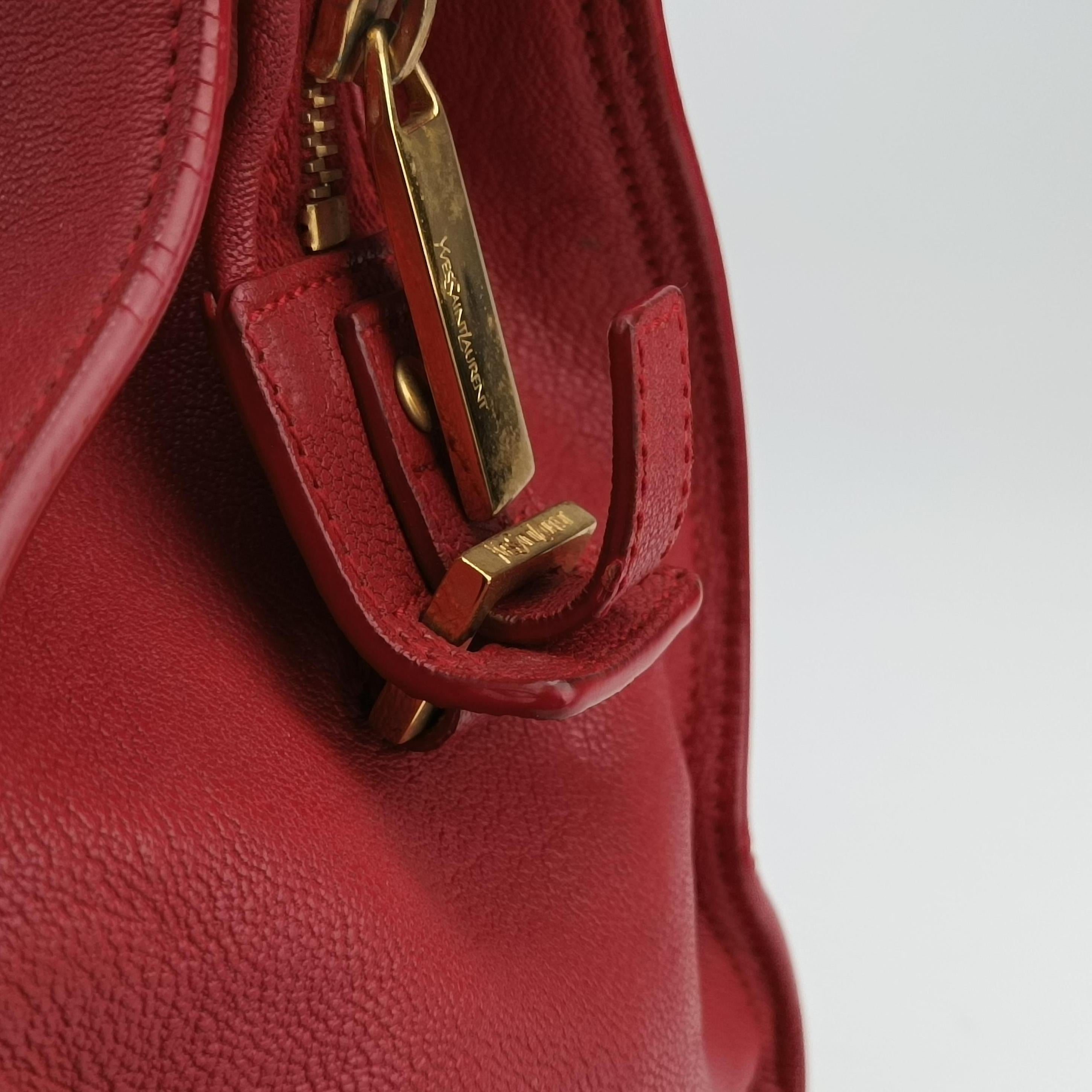 Cabas Chyc Mini Red Leather 311222 311222.213317カバスシック ミニ レッド レザー 311222 311222.213317