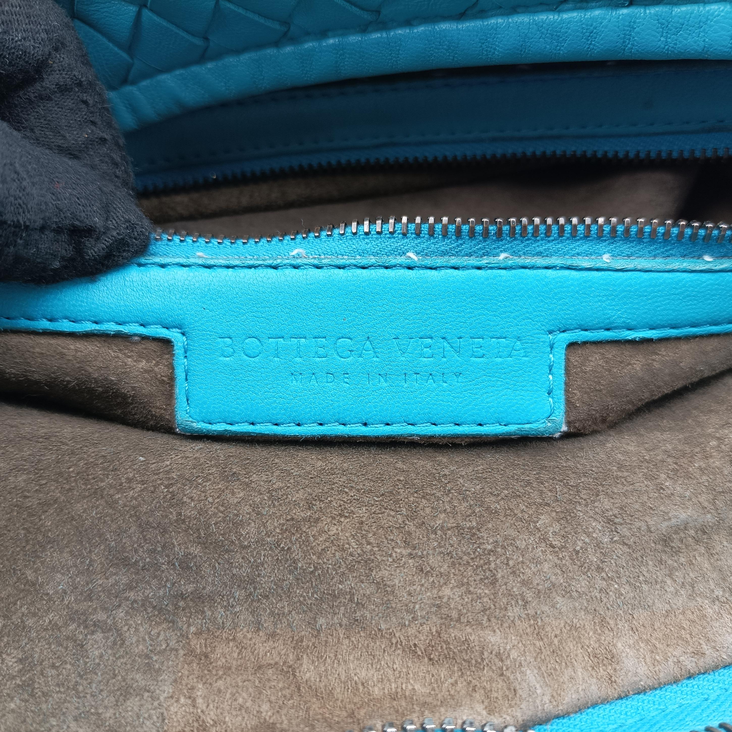 Intrecciato Blue lambskin B00453919Mイントレチャート ブルー ラムスキン B00453919M