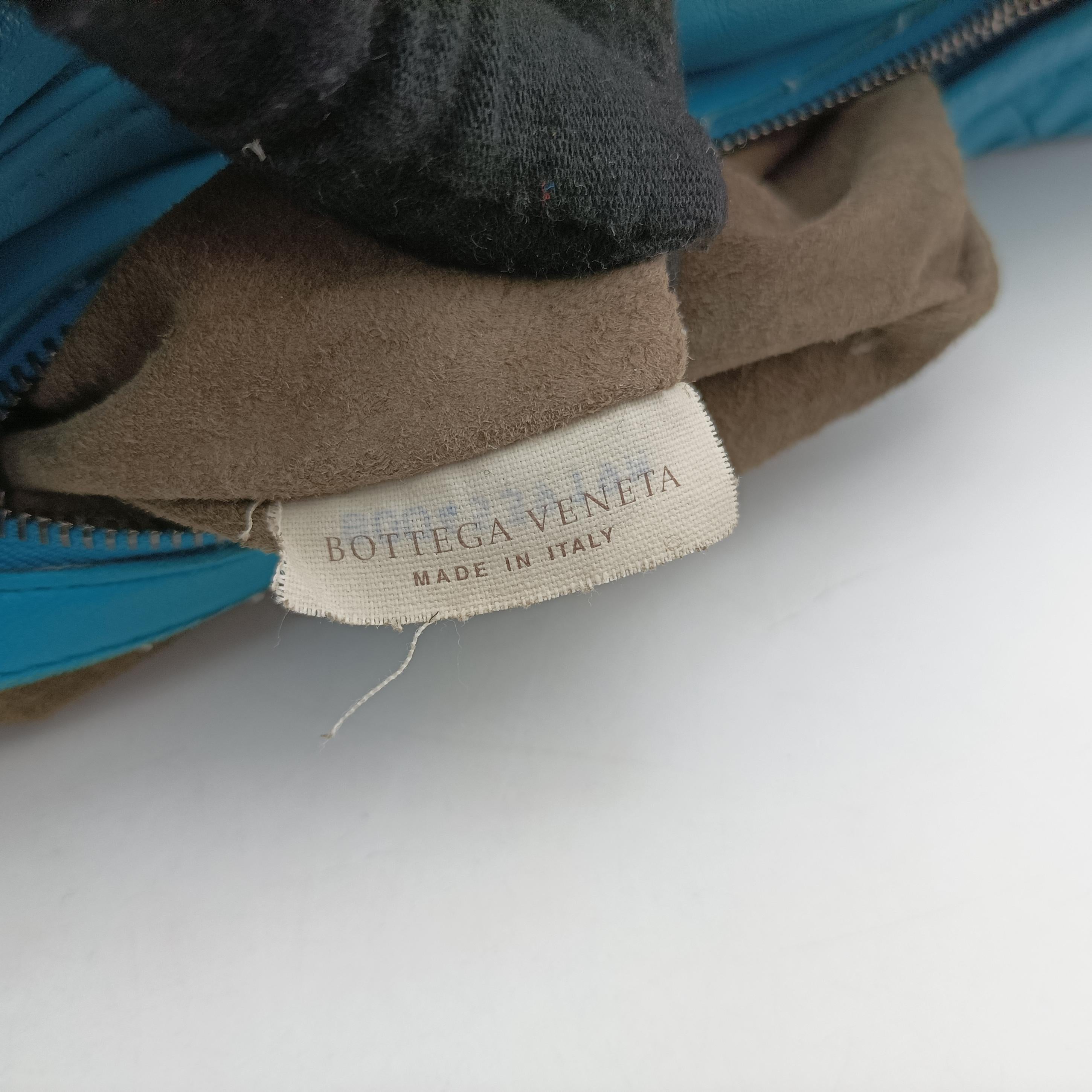 Intrecciato Blue lambskin B00453919Mイントレチャート ブルー ラムスキン B00453919M