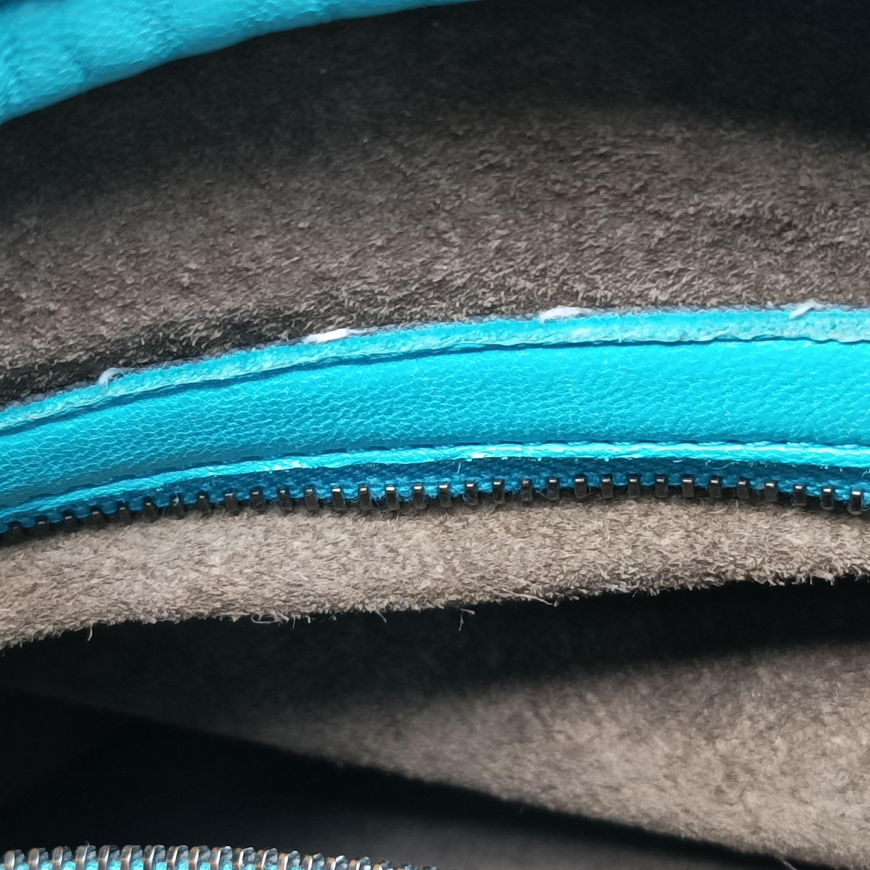 Intrecciato Blue lambskin B00453919Mイントレチャート ブルー ラムスキン B00453919M