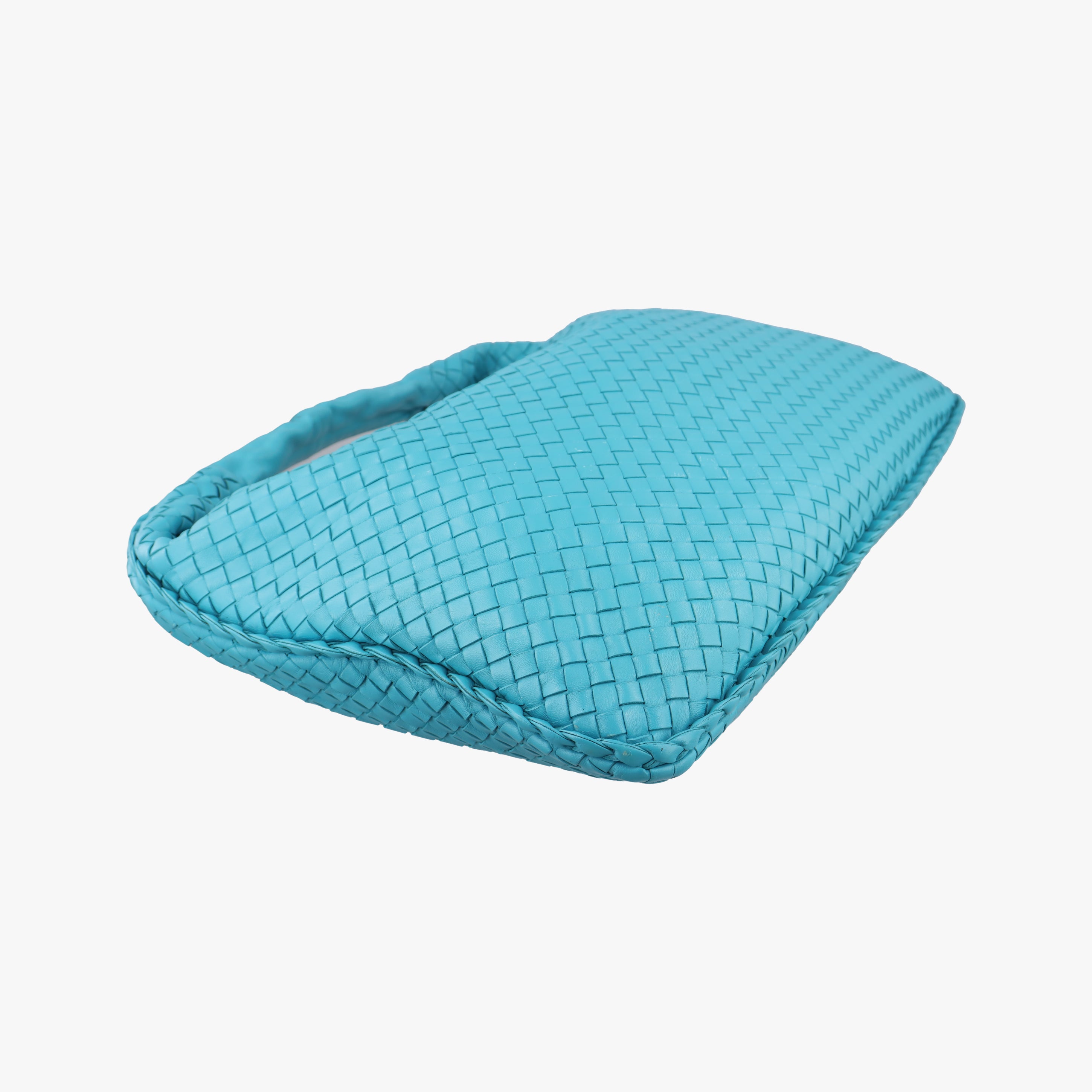 Intrecciato Blue lambskin B00453919Mイントレチャート ブルー ラムスキン B00453919M