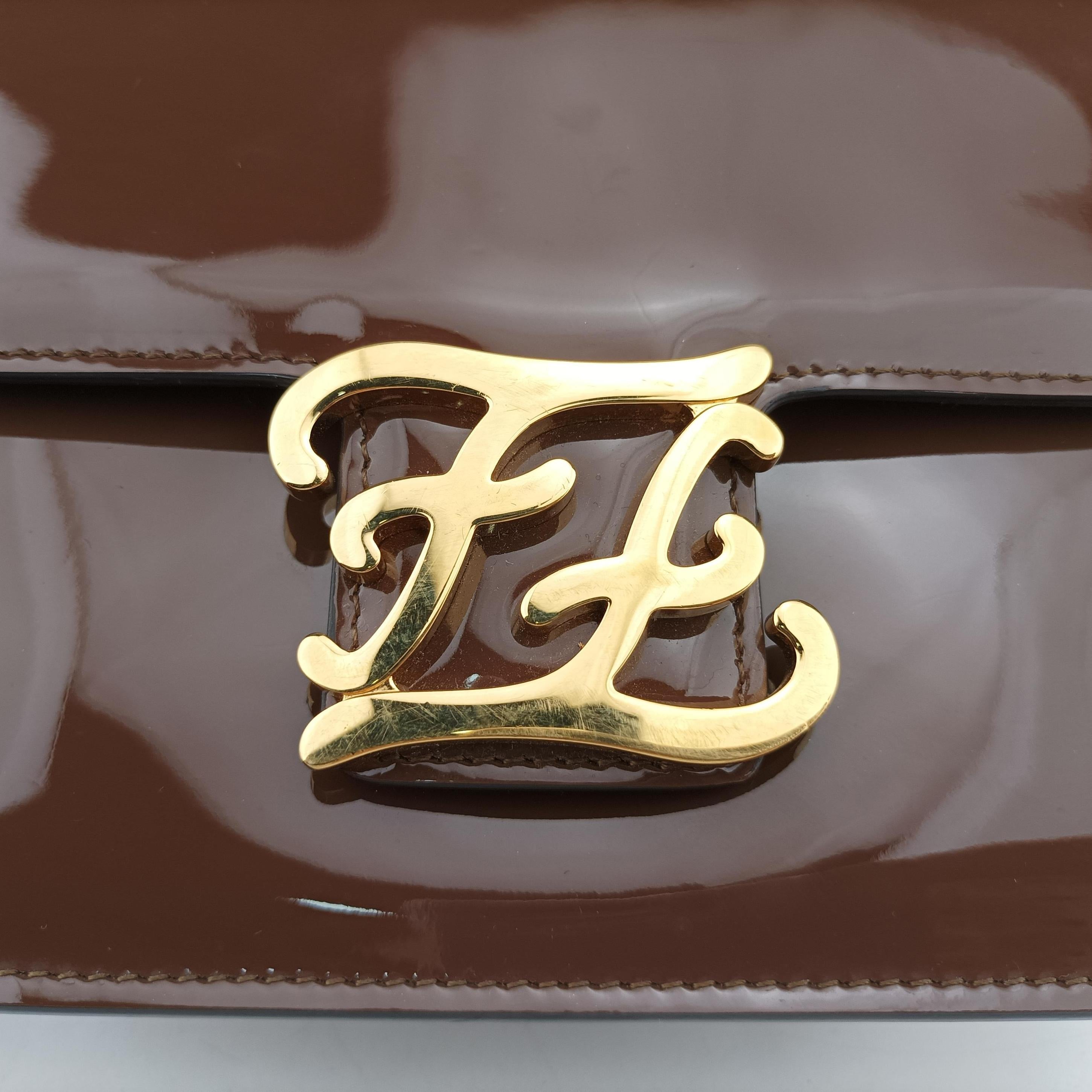 Karligraphy Brown Patent 8BT317 8BT317 A5AU 199.0189カーリグラフィ ブラウン パテント 8BT317 8BT317 A5AU 199.0189