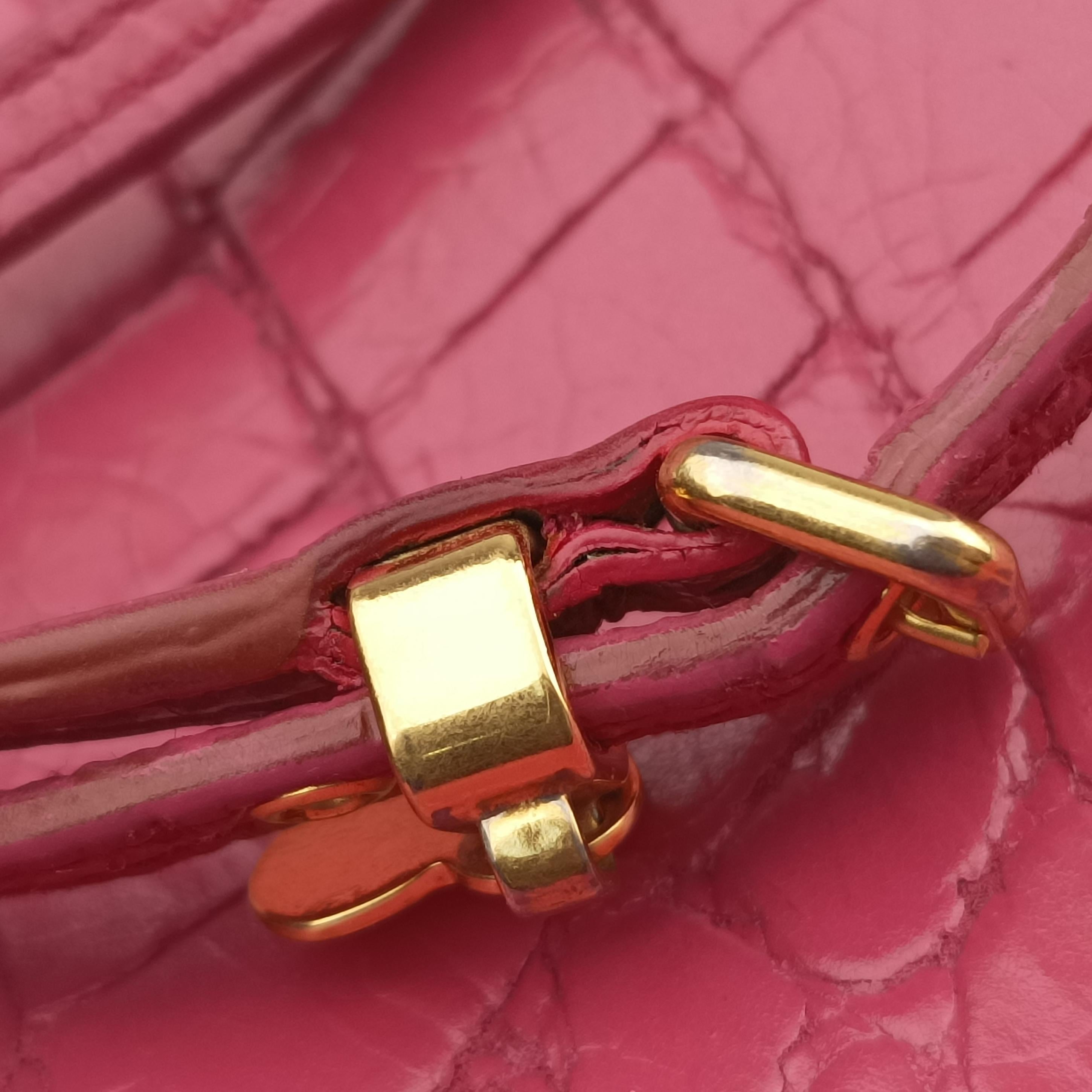 Crocodile embossed Pink leather 197クロコ 型押し ピンク レザー 197