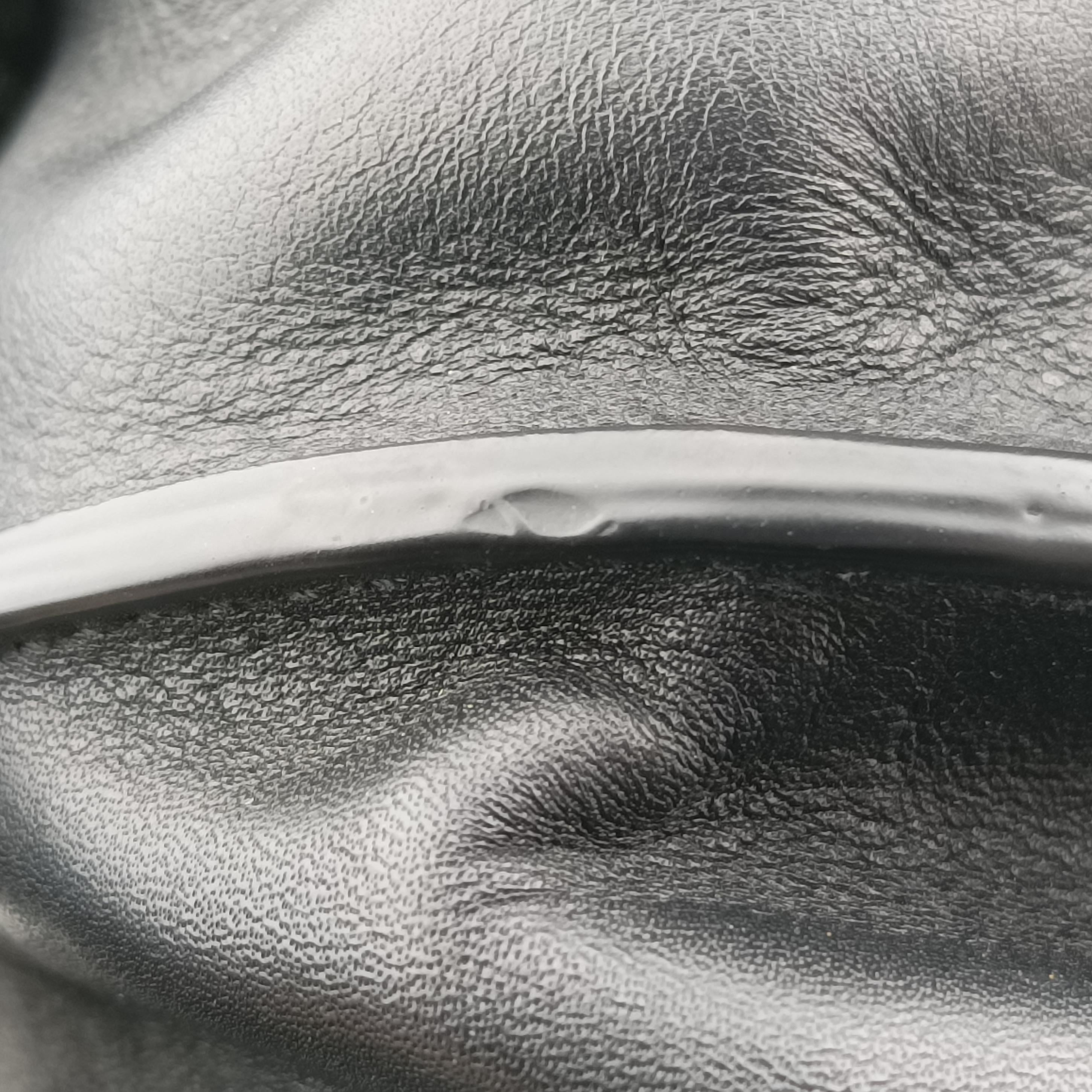 Umbria Black × Brown Leather IC Chipウンブリア ブラック × ブラウン レザー ICチップ