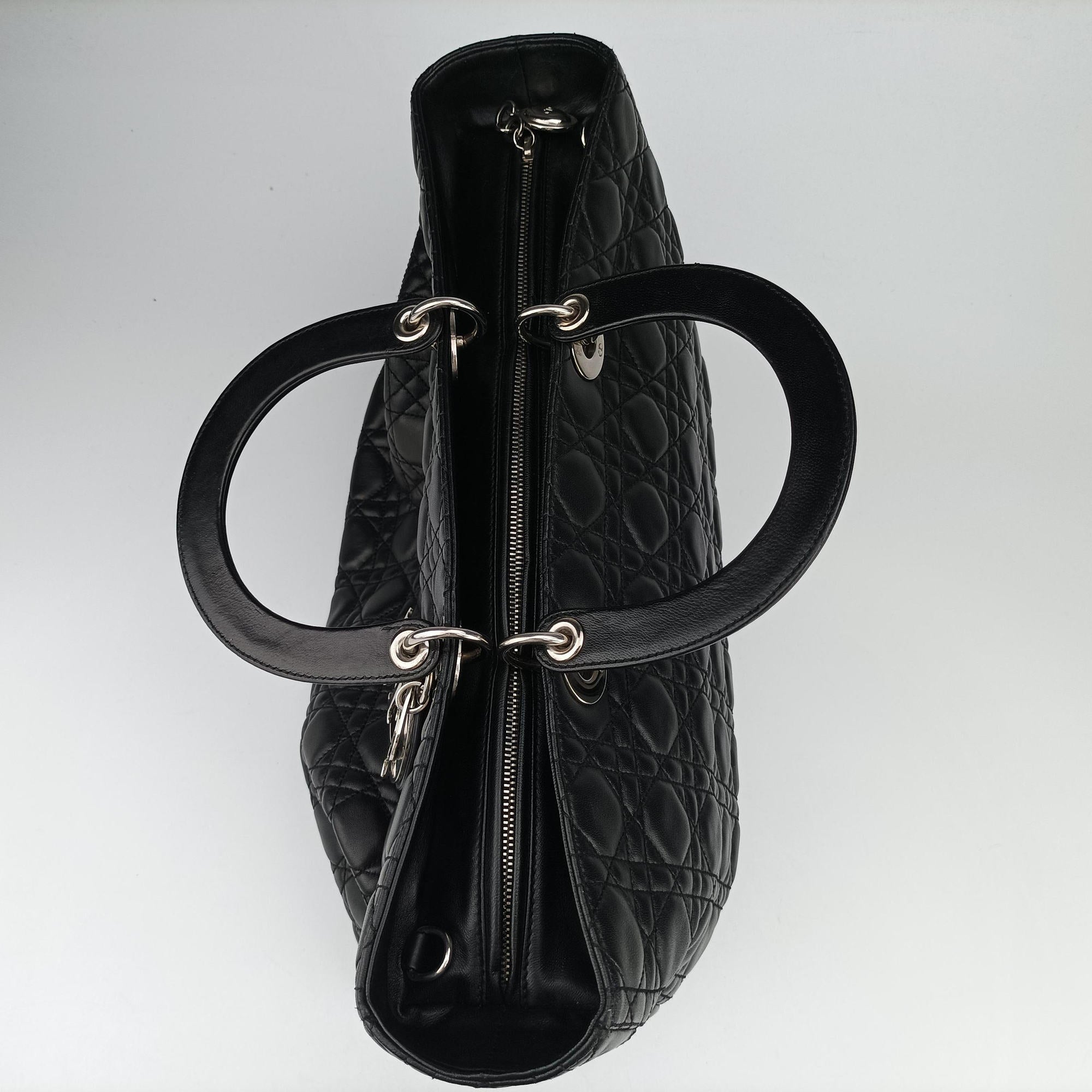 Lady Dior Black lambskin 16-MA-0049レディディオール ブラック ラムスキン 16-MA-0049