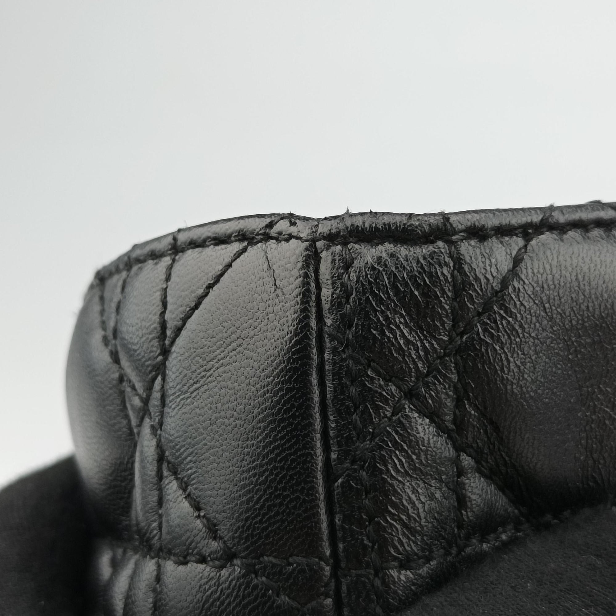 Lady Dior Black lambskin 16-MA-0049レディディオール ブラック ラムスキン 16-MA-0049