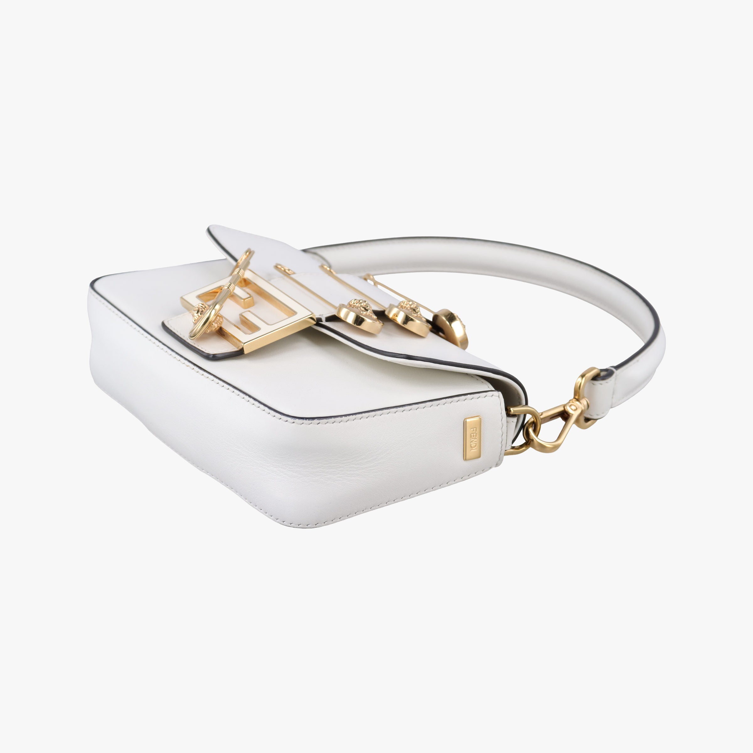 Fendace Brooch Mini Baguette White Leather 8BS066 8BS066-AJT6-228-10429フェンダース ブローチ ミニバゲット ホワイト レザー 8BS066 8BS066-AJT6-228-10429