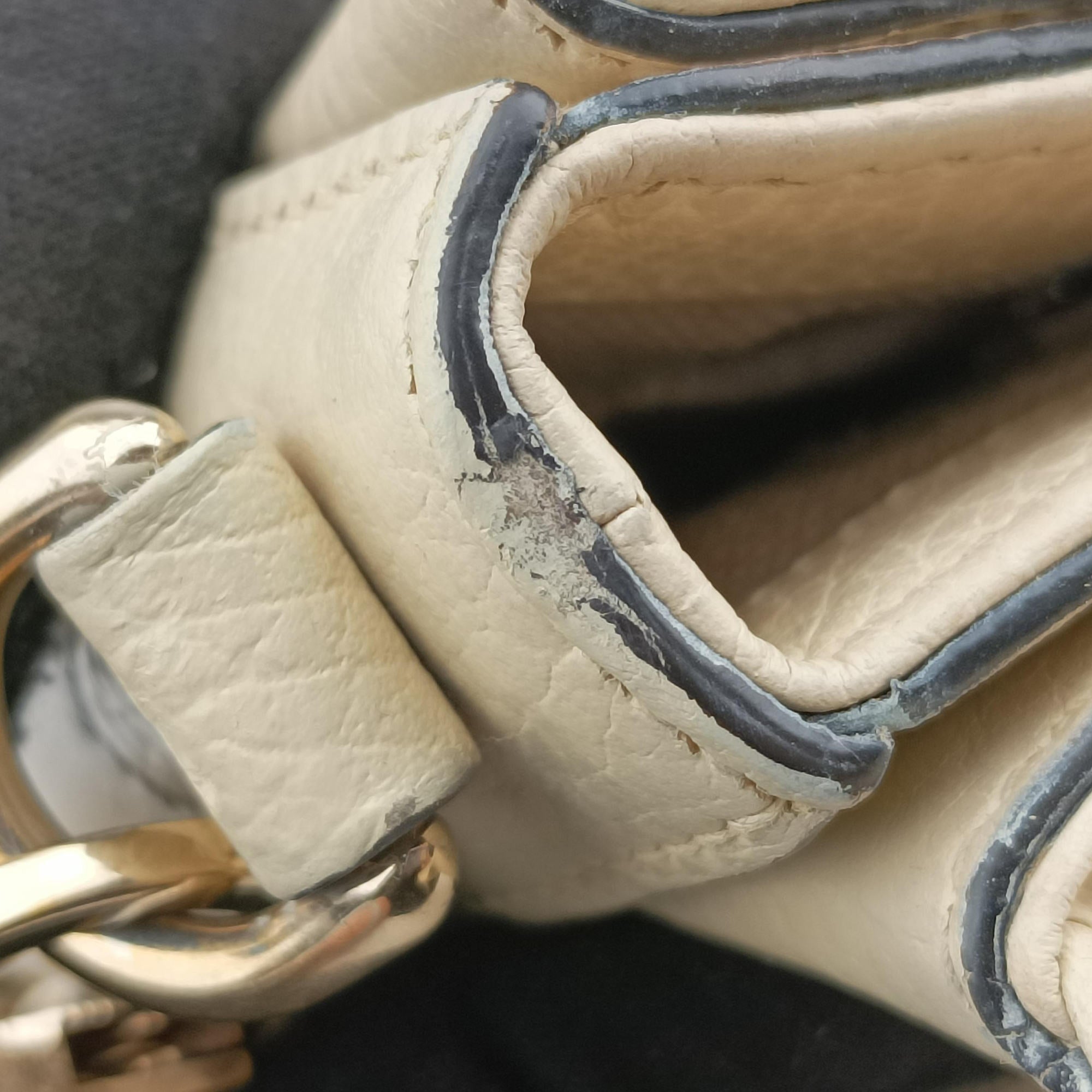 Interlocking G Ivory Leather 607720 A033720386インターロッキングG アイボリー レザー 607720 A033720386