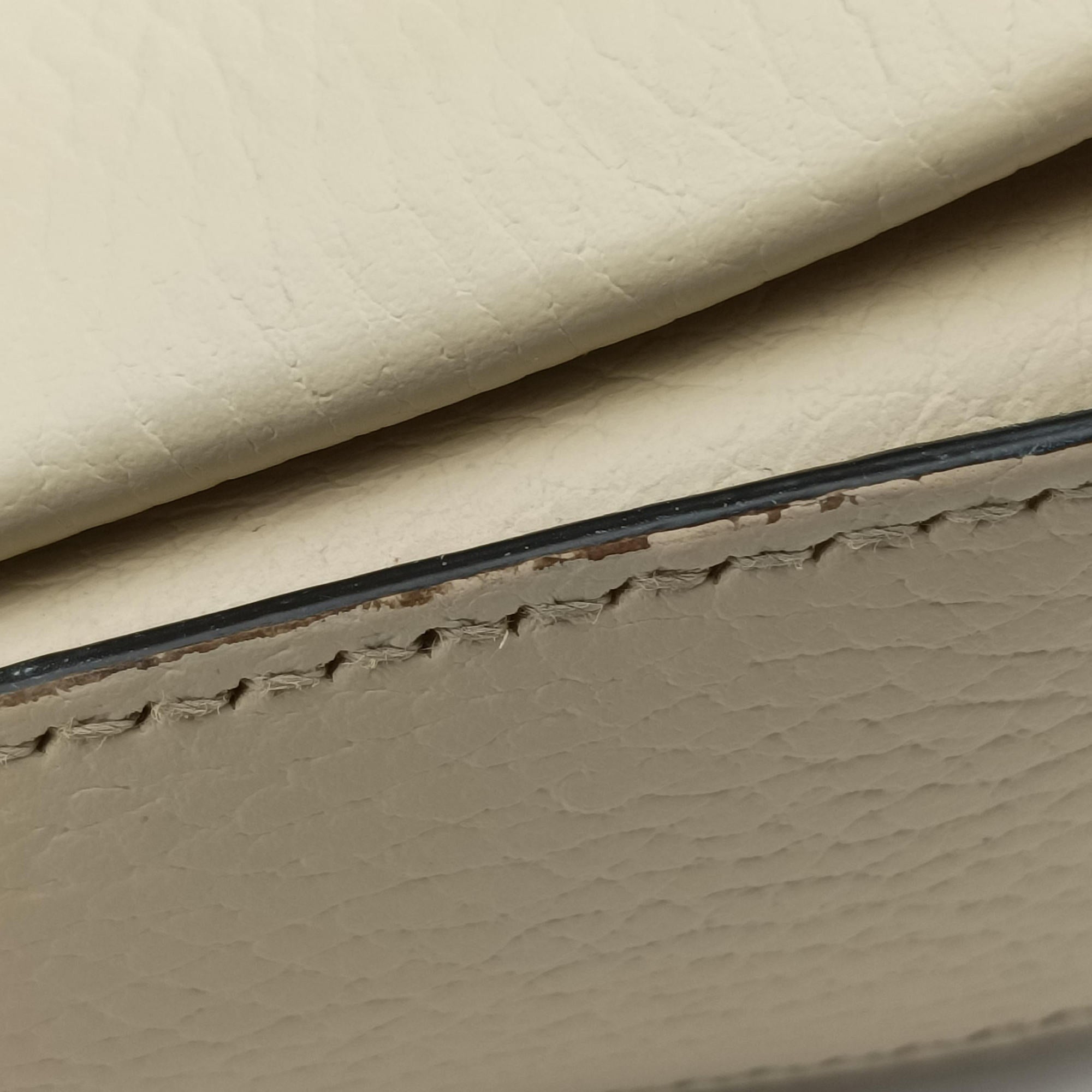 Interlocking G Ivory Leather 607720 A033720386インターロッキングG アイボリー レザー 607720 A033720386