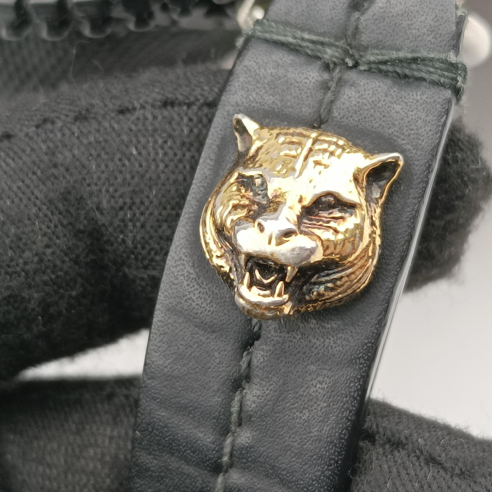 Tiger Embroidered Web Messenger Black×Multicolour Canvas 523323 Lot number unknownタイガーヘッド エンブロイダリー アニマル ブラック×マルチカラー キャンバス 523323 製番不明