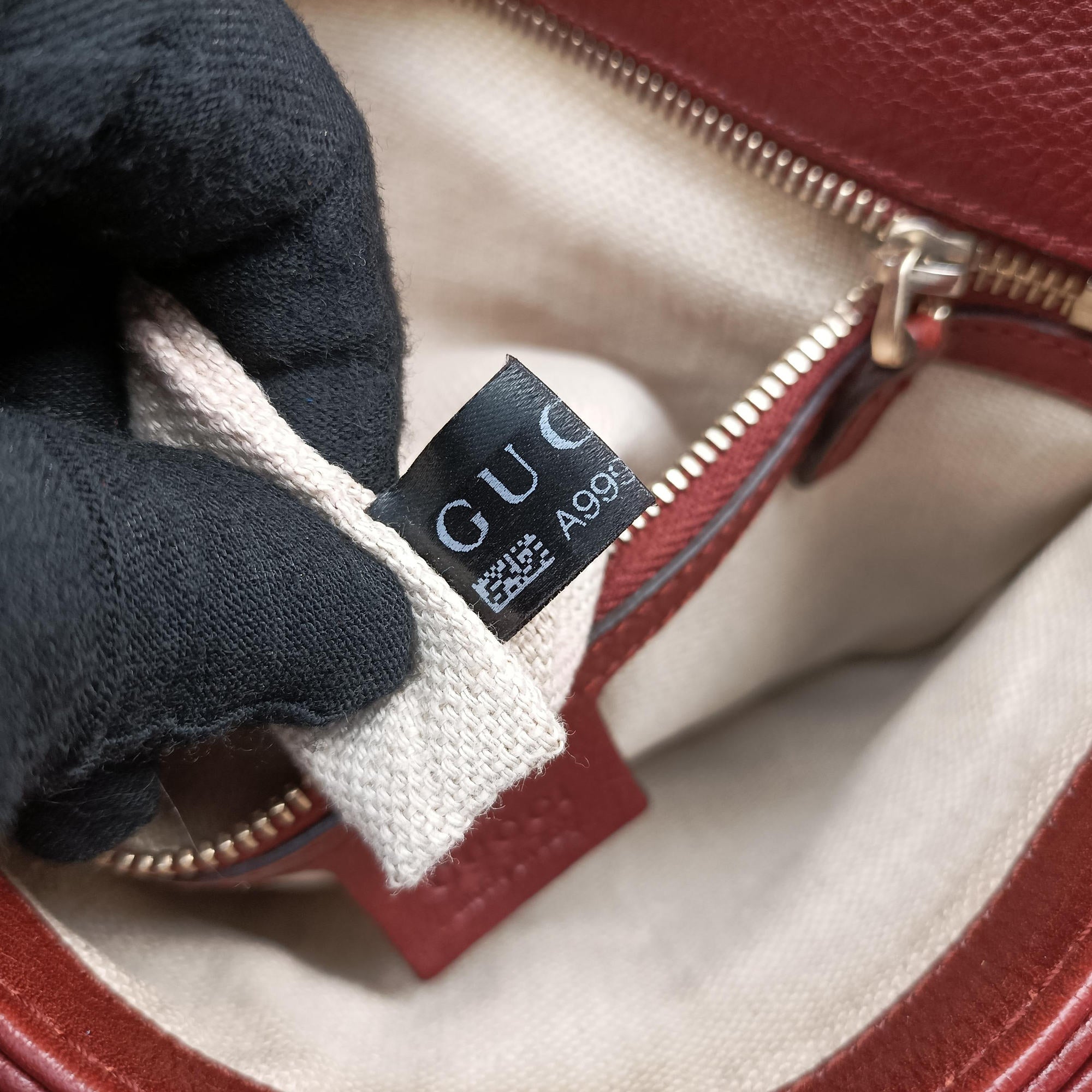 Marrakech Messenger burgundy Leather 257024 A9999260マラケシュ メッセンジャー ワインレッド レザー 257024 A9999260