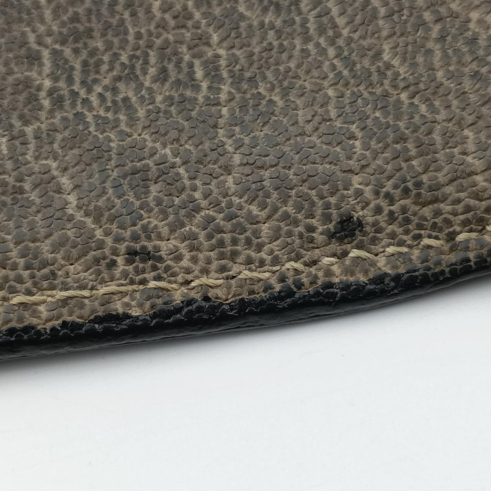 Exotic Grey Leather エキゾチック グレー レザー