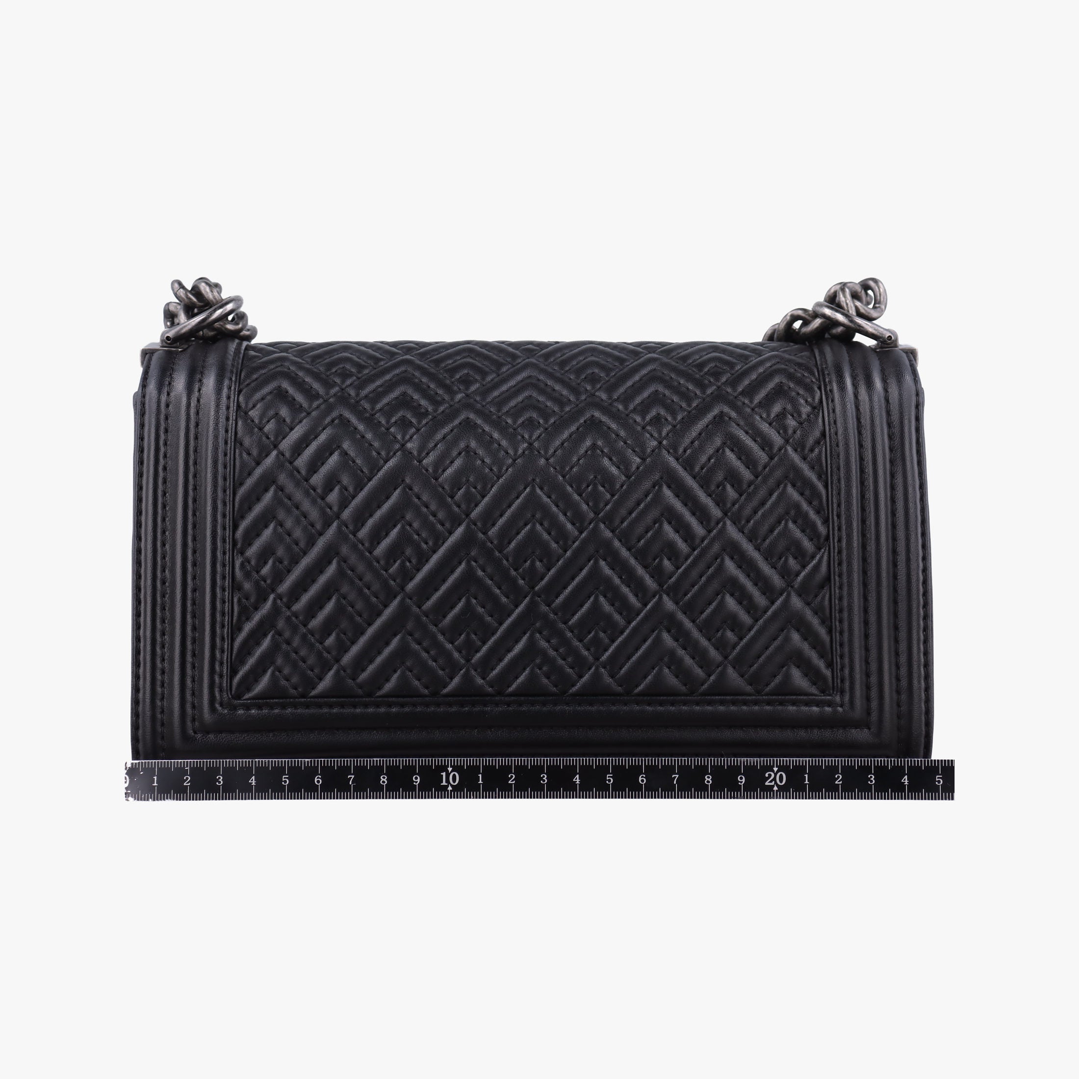 BOY CHANEL Black lambskin A67086 21635186ボーイシャネル ブラック ラムスキン A67086 21635186