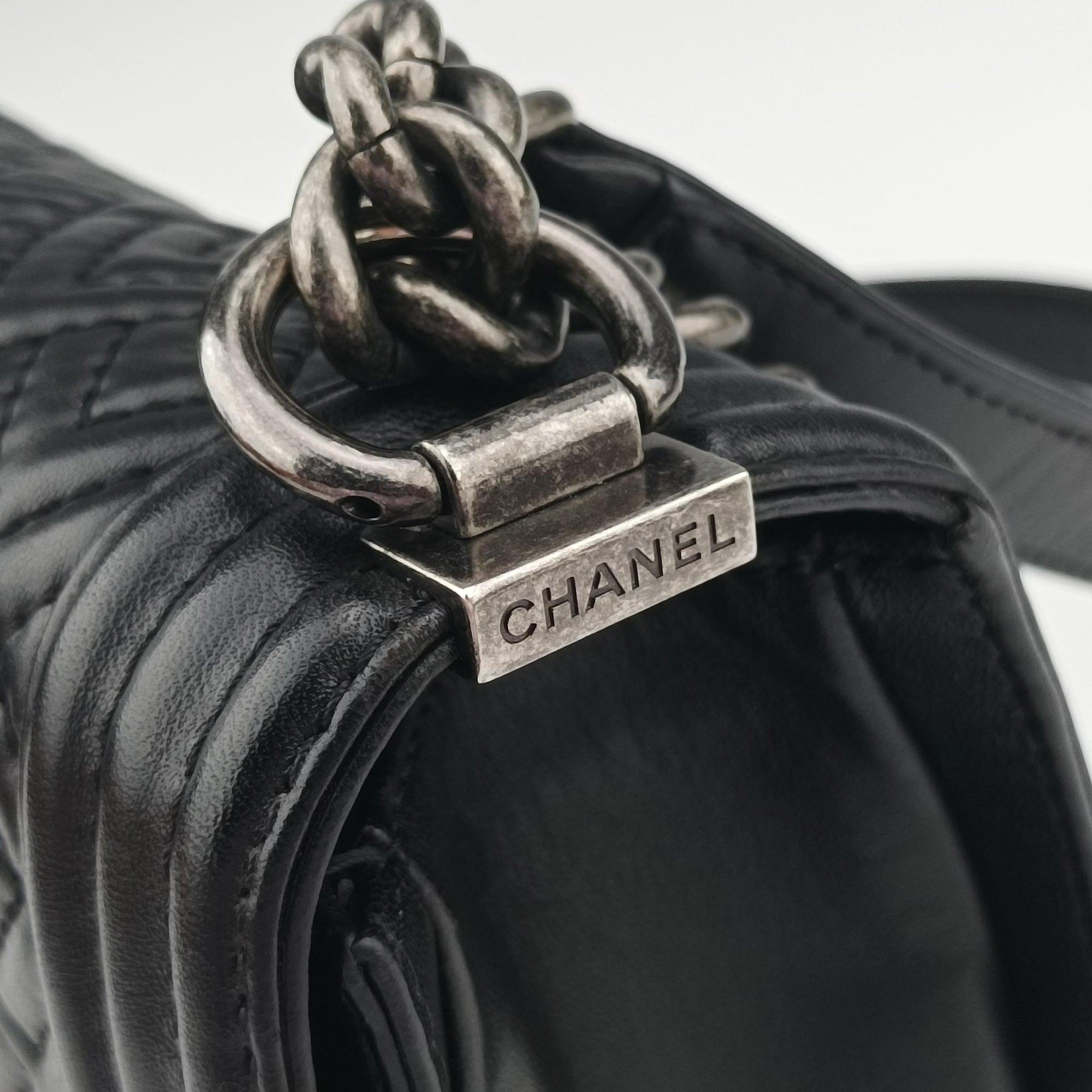 BOY CHANEL Black lambskin A67086 21635186ボーイシャネル ブラック ラムスキン A67086 21635186