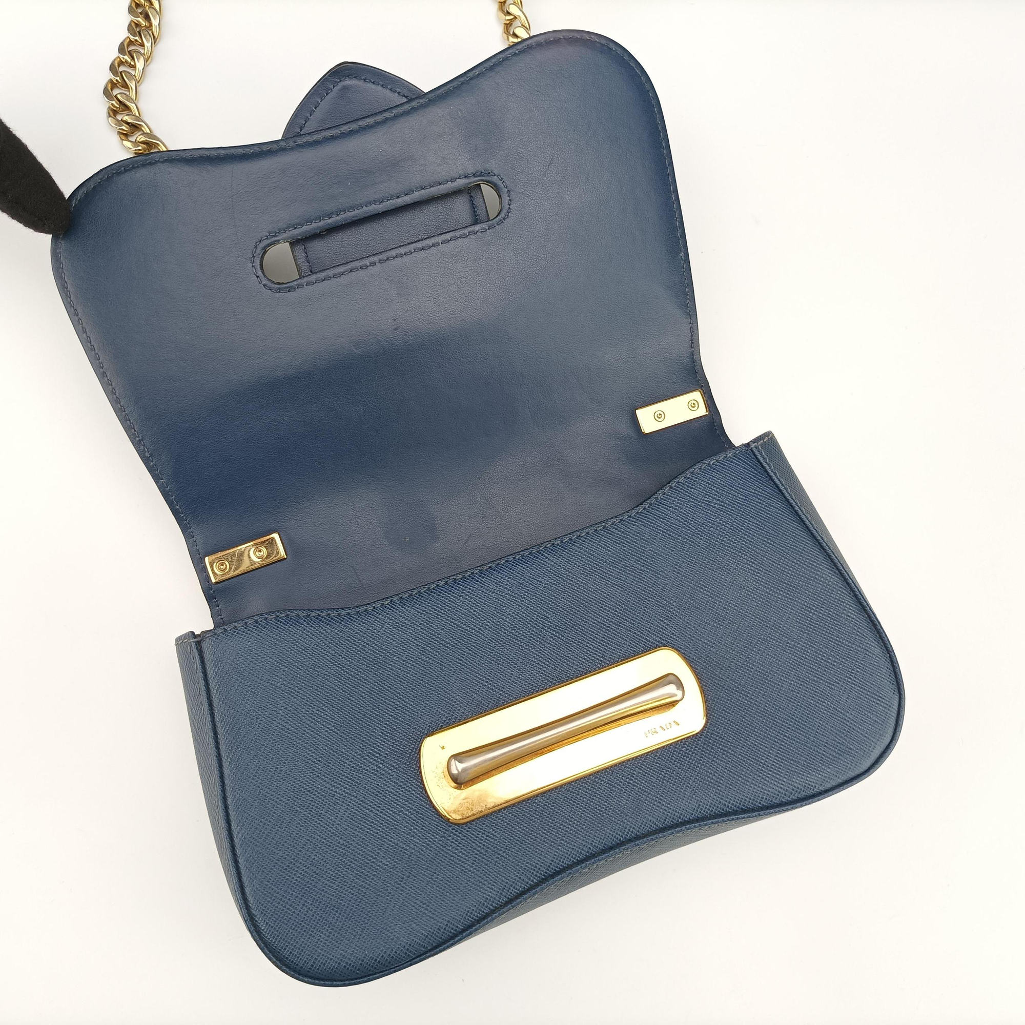 Sidonie Blue SAFFIANO Leather 1BD219 25 Fシドニー ブルー サフィアーノレザー 1BD219 25 F