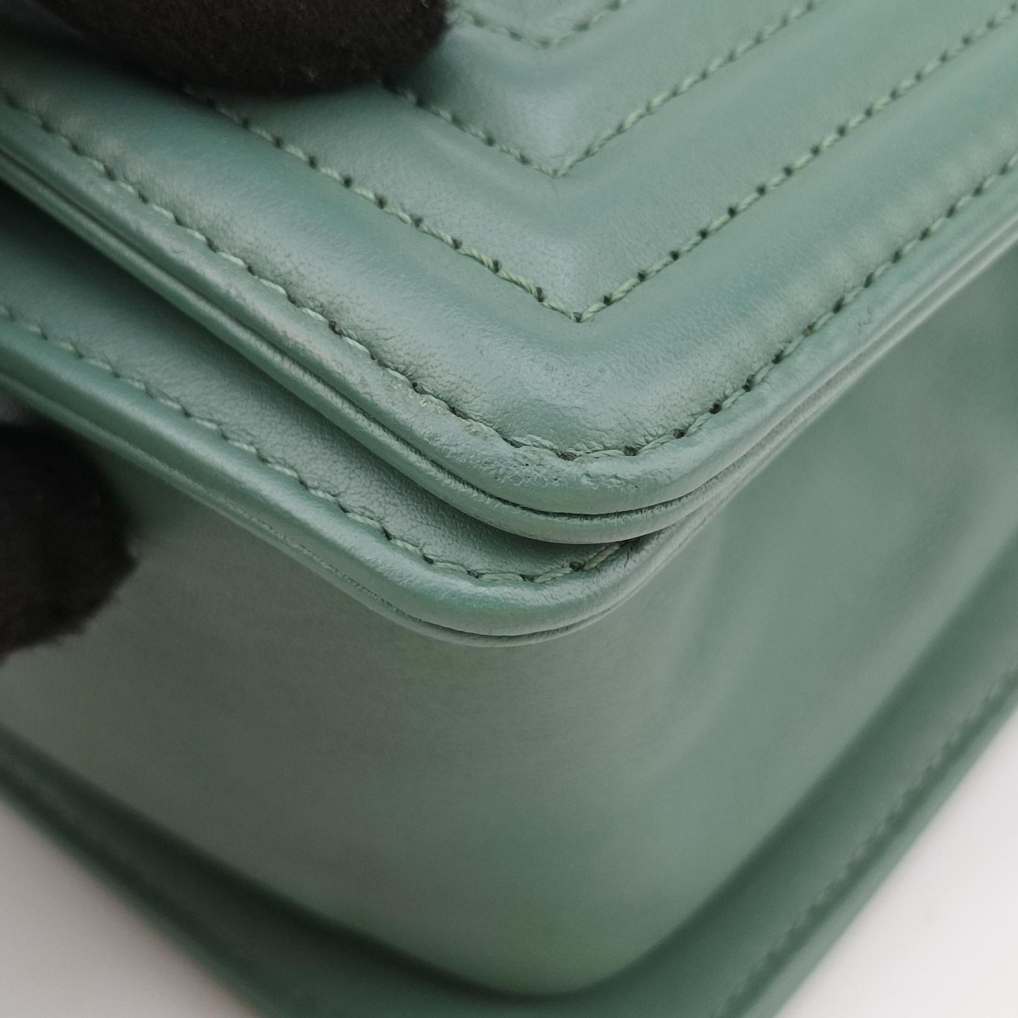 BOY CHANEL Green Leather A67086 26205628ボーイシャネル グリーン レザー A67086 26205628