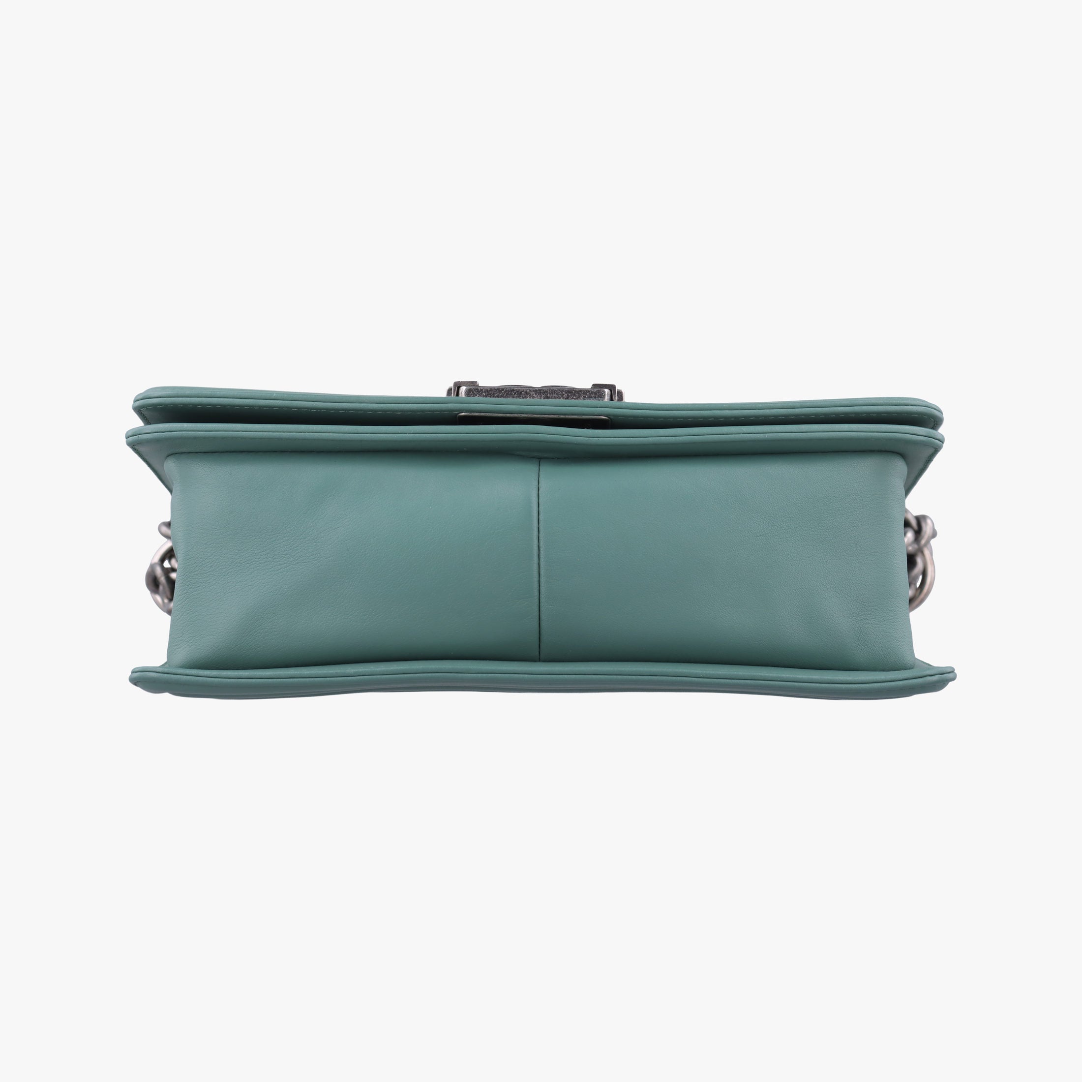BOY CHANEL Green Leather A67086 26205628ボーイシャネル グリーン レザー A67086 26205628