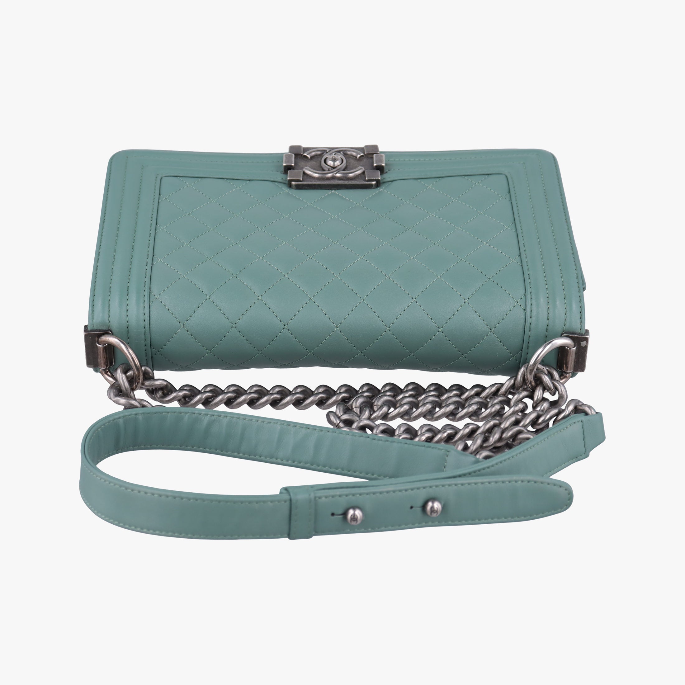 BOY CHANEL Green Leather A67086 26205628ボーイシャネル グリーン レザー A67086 26205628