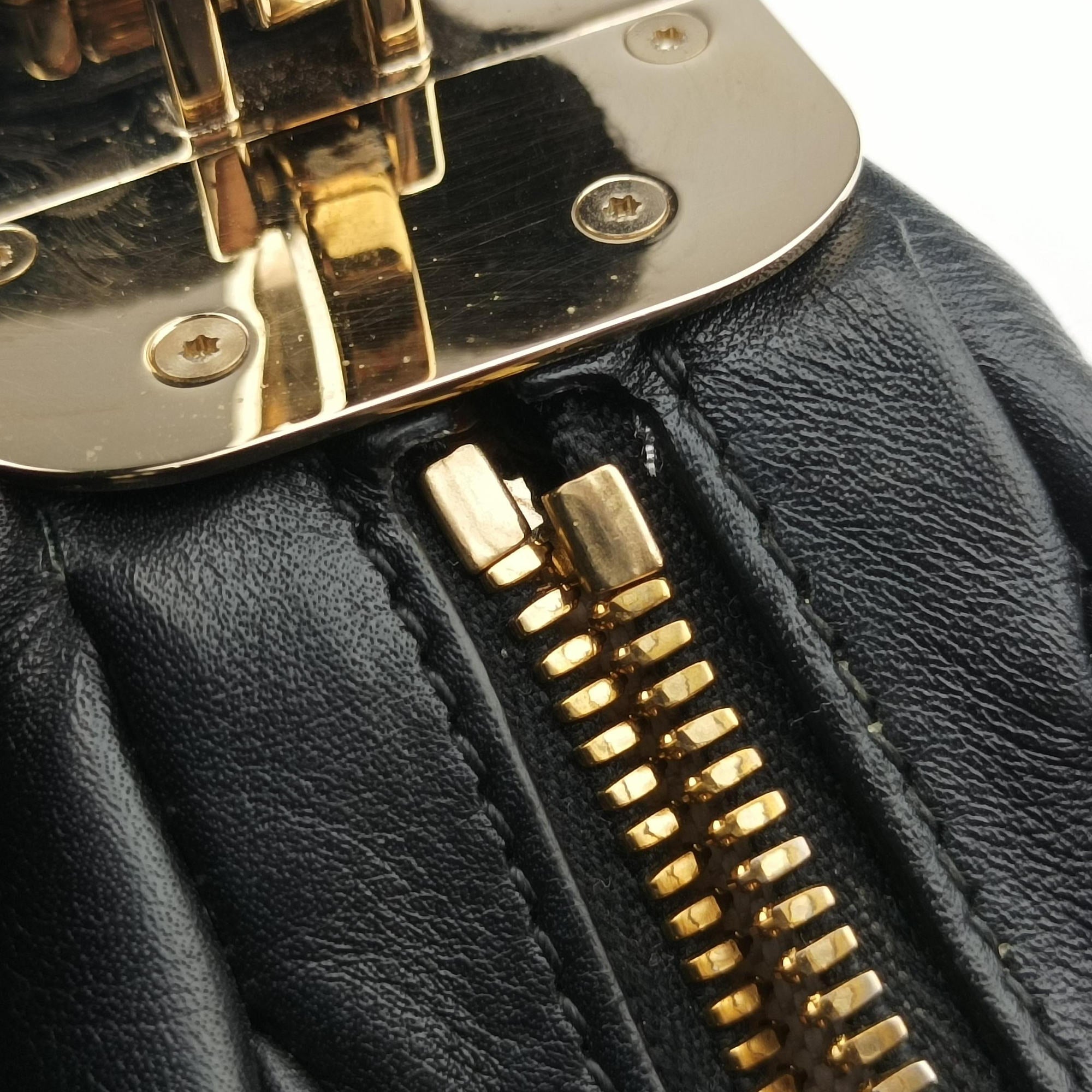 ATTACHE Black Leather 699409 A038617897アタッシェ ブラック レザー 699409 A038617897