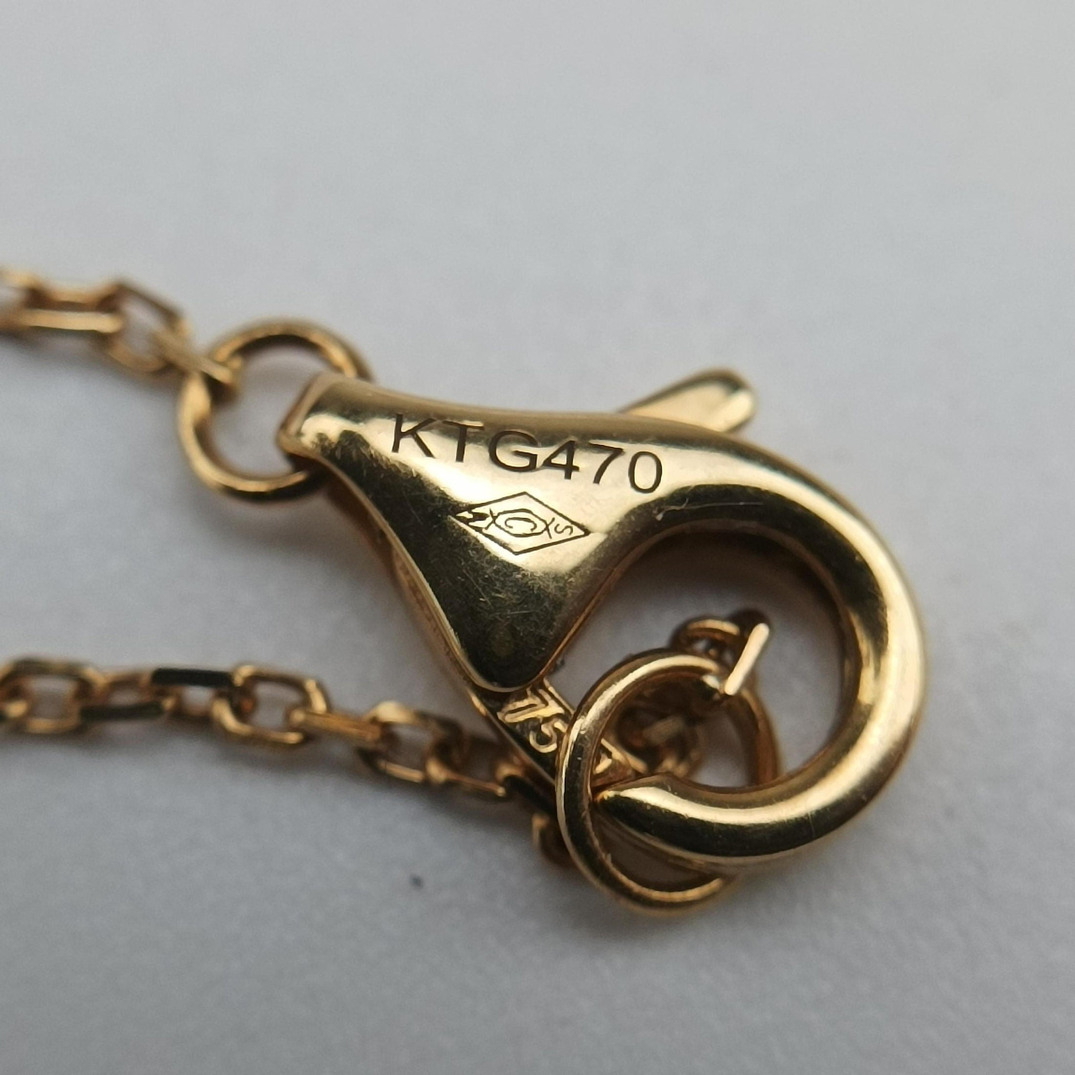 Amulette de Cartier Gold×White AU750 B3047100 KTG470カルティエ アミュレット ゴールド×ホワイト AU750 B3047100 KTG470