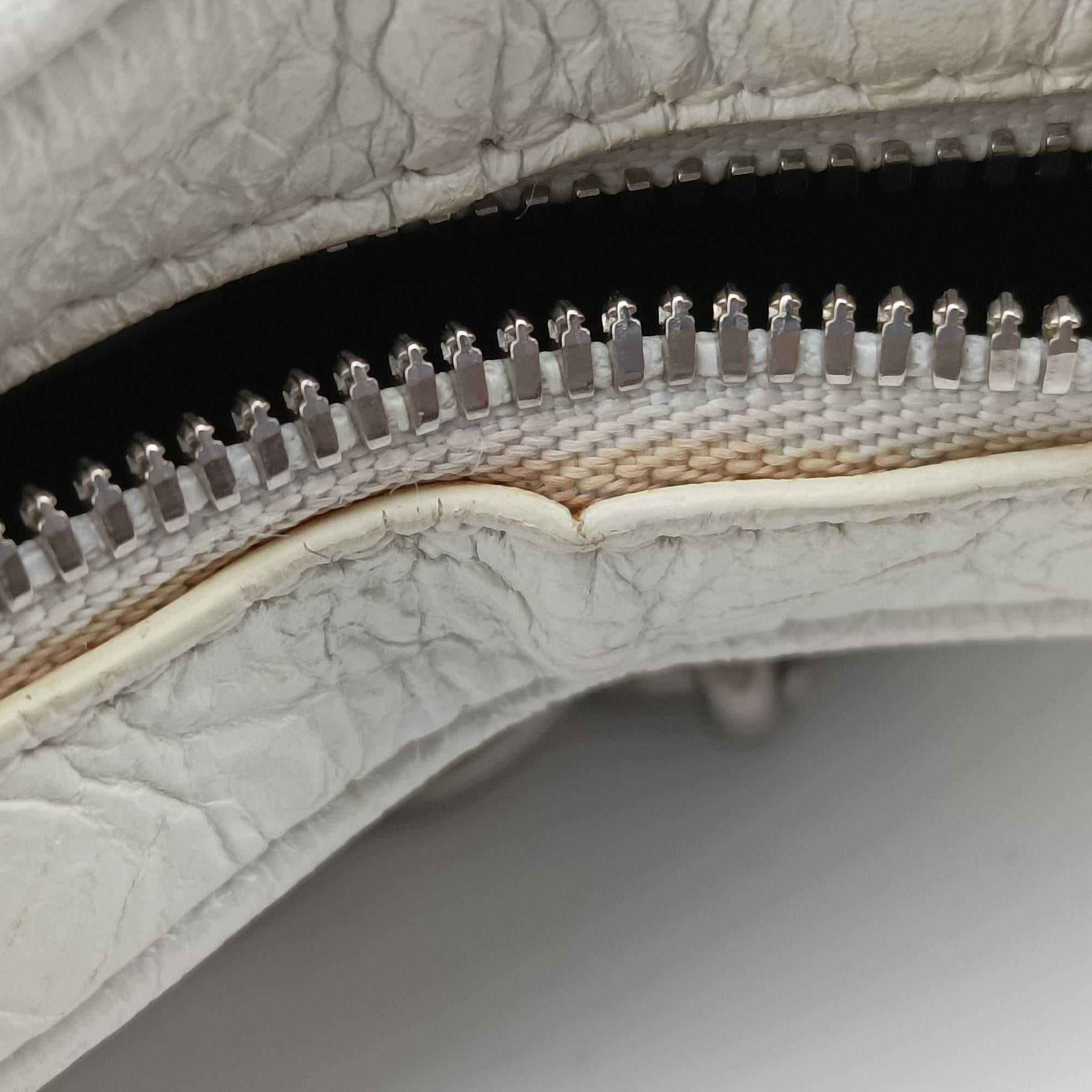 Le Cagole Heart Mini White lambskin 722781.9104.P.000959ル カゴーレ ハートミニ ホワイト ラムスキン 722781.9104.P.000959