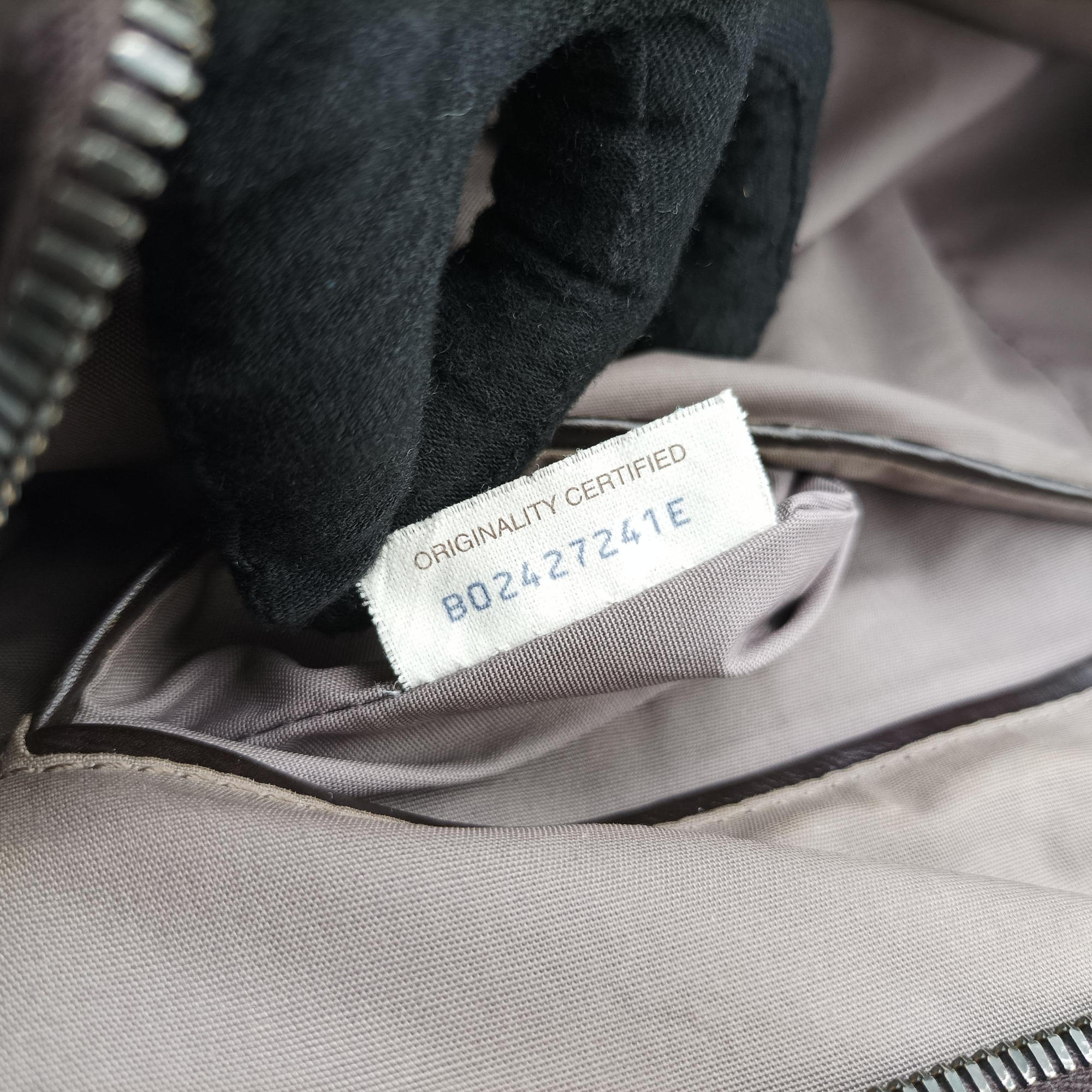 Intrecciato Brown lambskin B02427241Eイントレチャート ブラウン ラムスキン B02427241E