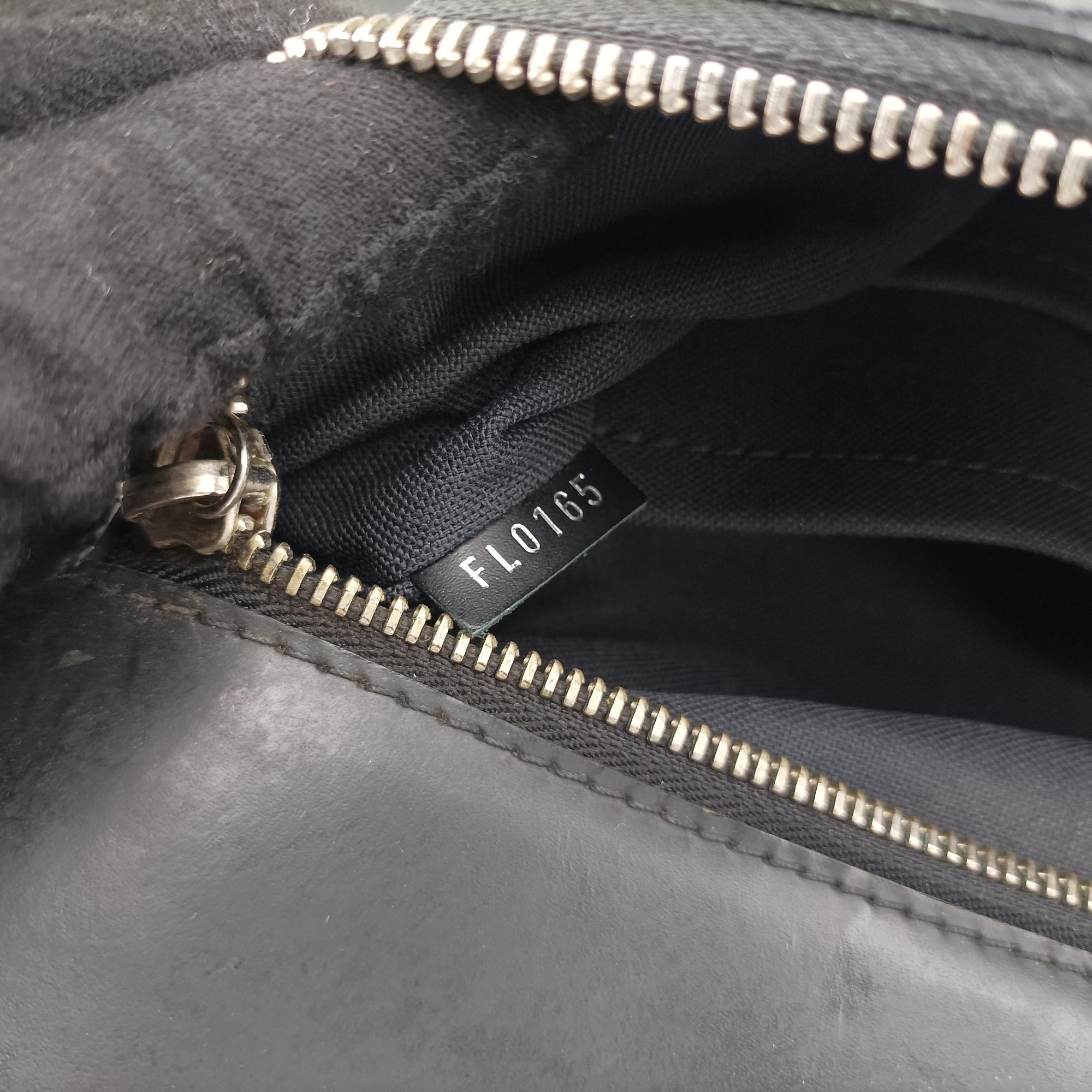 Overnight Black×Navy Damier Graphite N41004 FL0165オーバーナイト ブラック×ネイビー ダミエ グラフィット N41004 FL0165