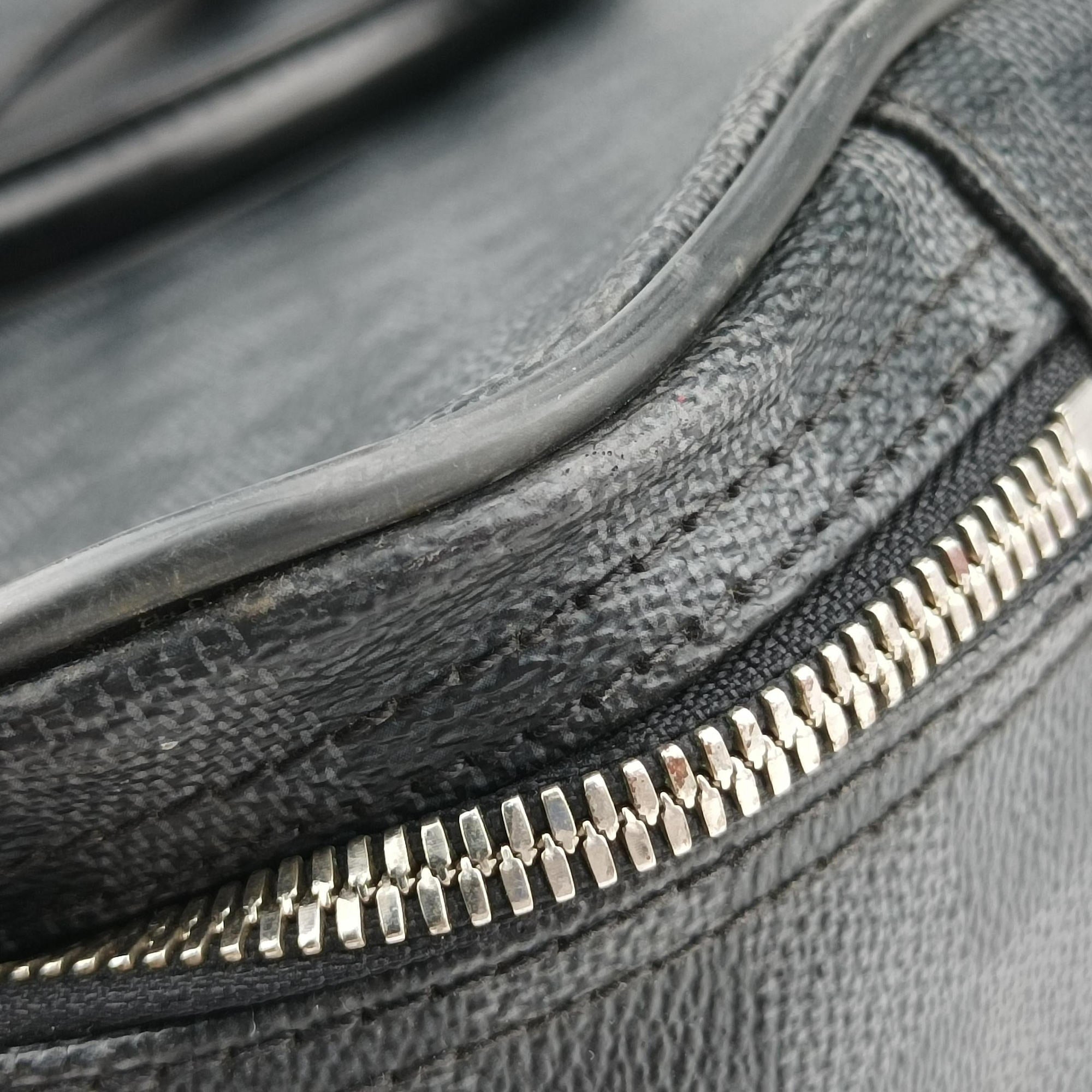 Overnight Black×Navy Damier Graphite N41004 FL0165オーバーナイト ブラック×ネイビー ダミエ グラフィット N41004 FL0165