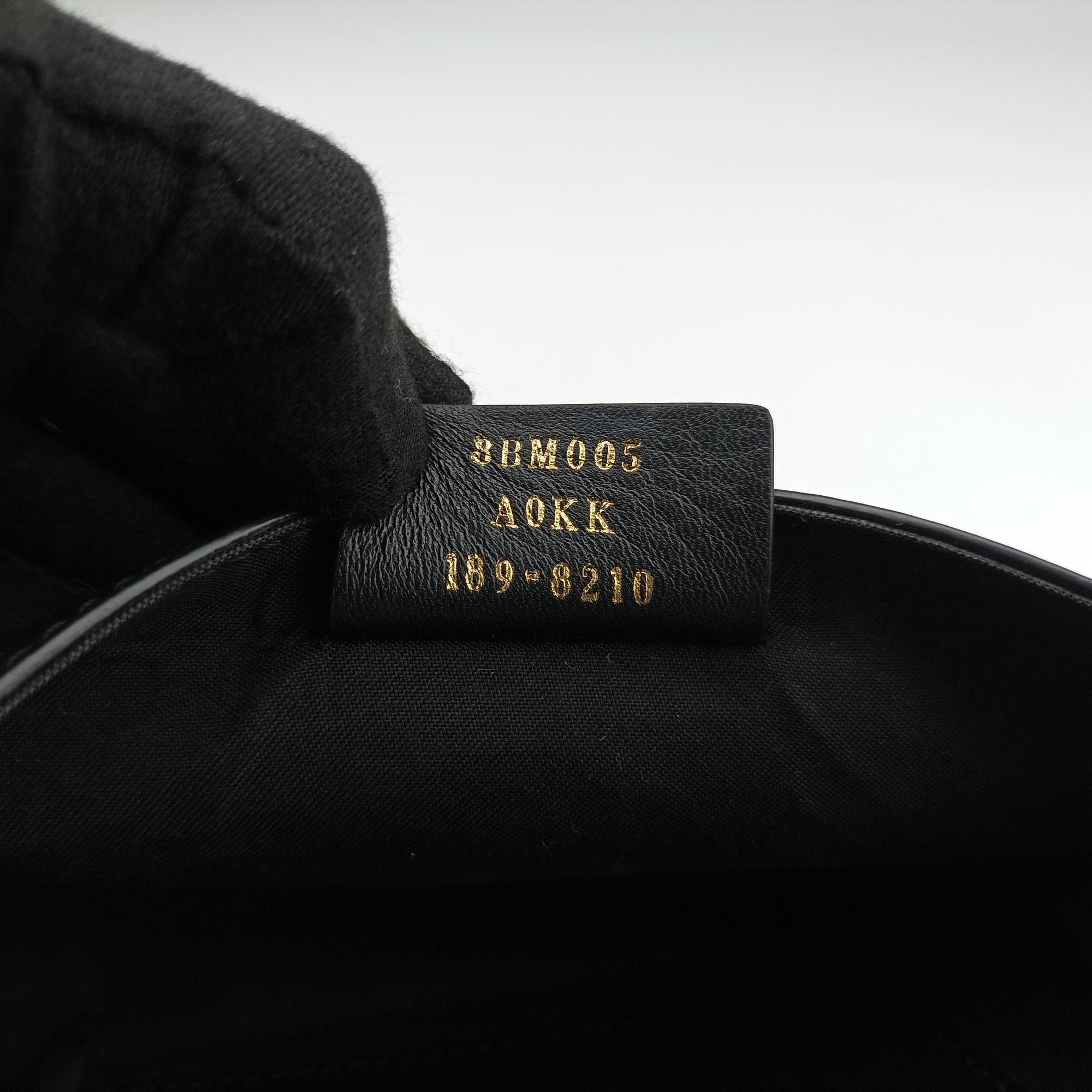 F is Black Leather 8BM005 8BM005 A0KK 189-8210エフ イズ ブラック レザー 8BM005 8BM005 A0KK 189-8210