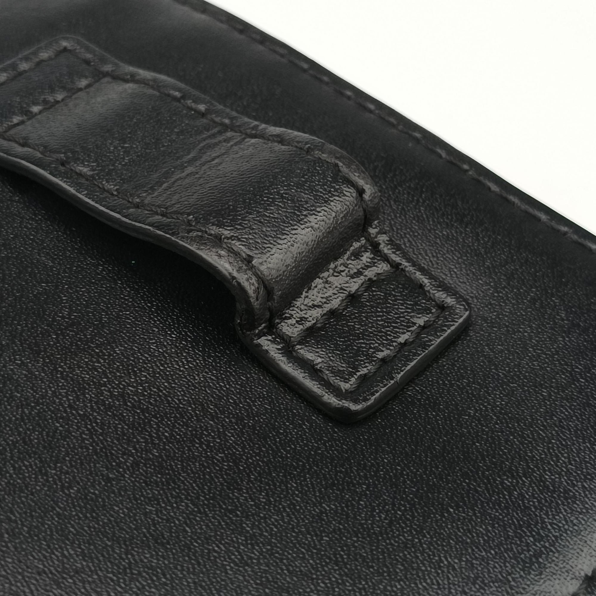 F is Black Leather 8BM005 8BM005 A0KK 189-8210エフ イズ ブラック レザー 8BM005 8BM005 A0KK 189-8210