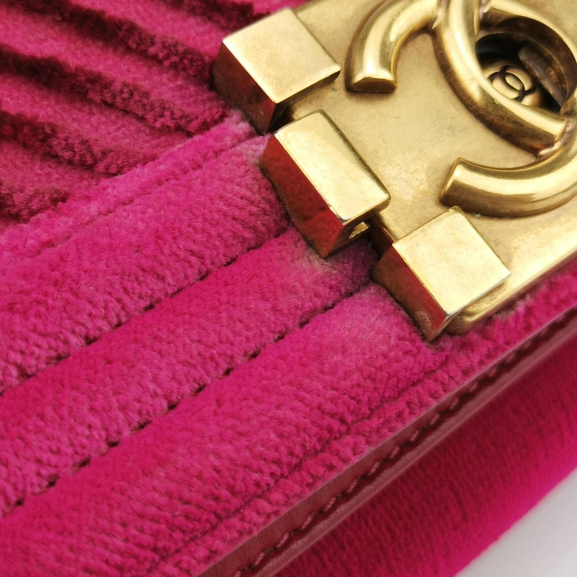 BOY CHANEL Pink velour A67085 24512994ボーイシャネル ピンク ベロア A67085 24512994