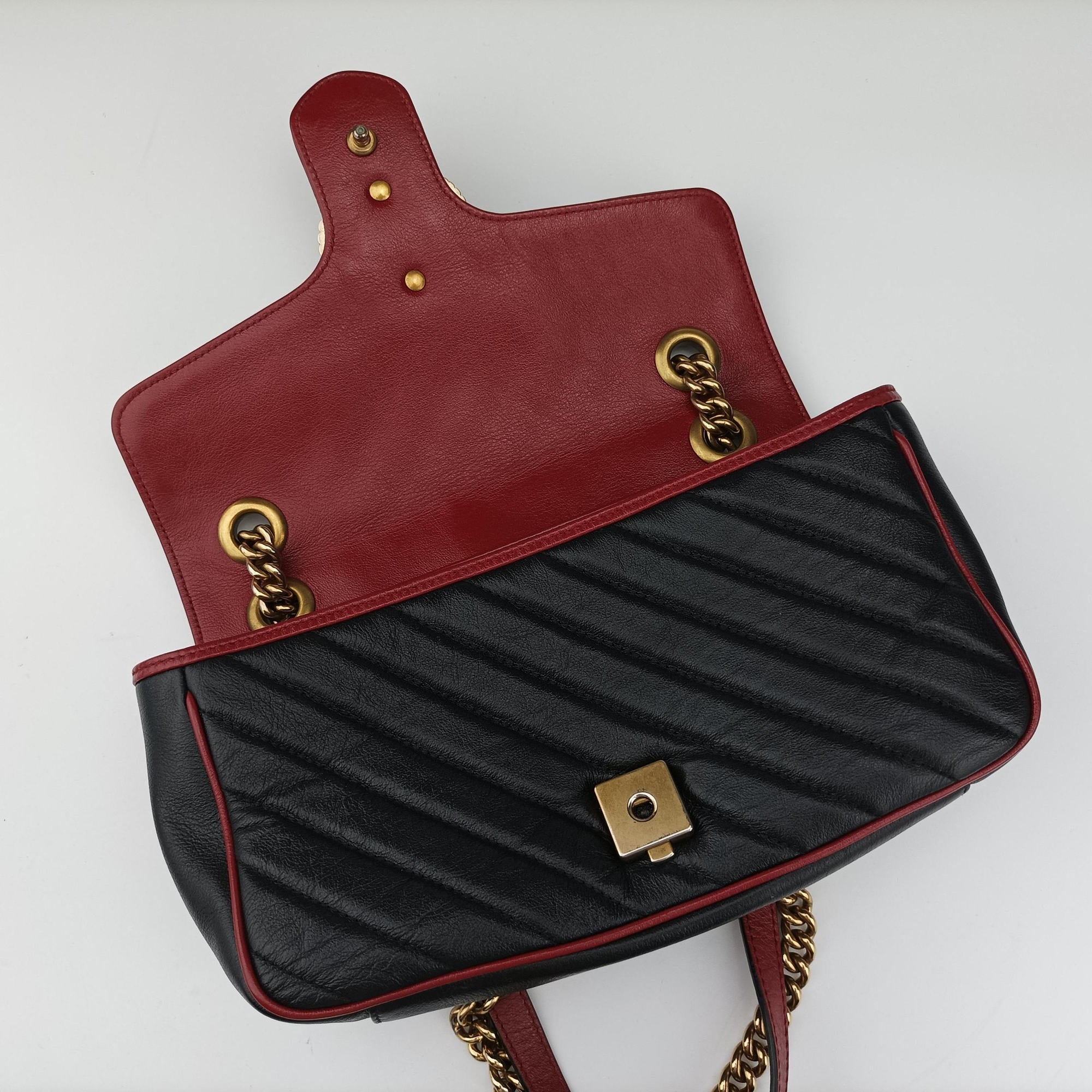 GG Marmont Black×red Leather 443497 B028920569GGマーモント ブラック×レッド レザー 443497 B028920569