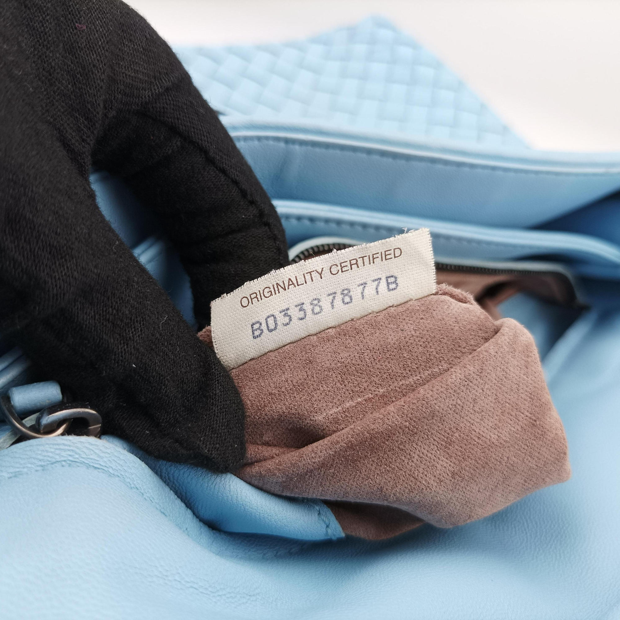 Intrecciato Olimpia Blue lambskin B03387877Bイントレチャート オリンピア ブルー ラムスキン B03387877B