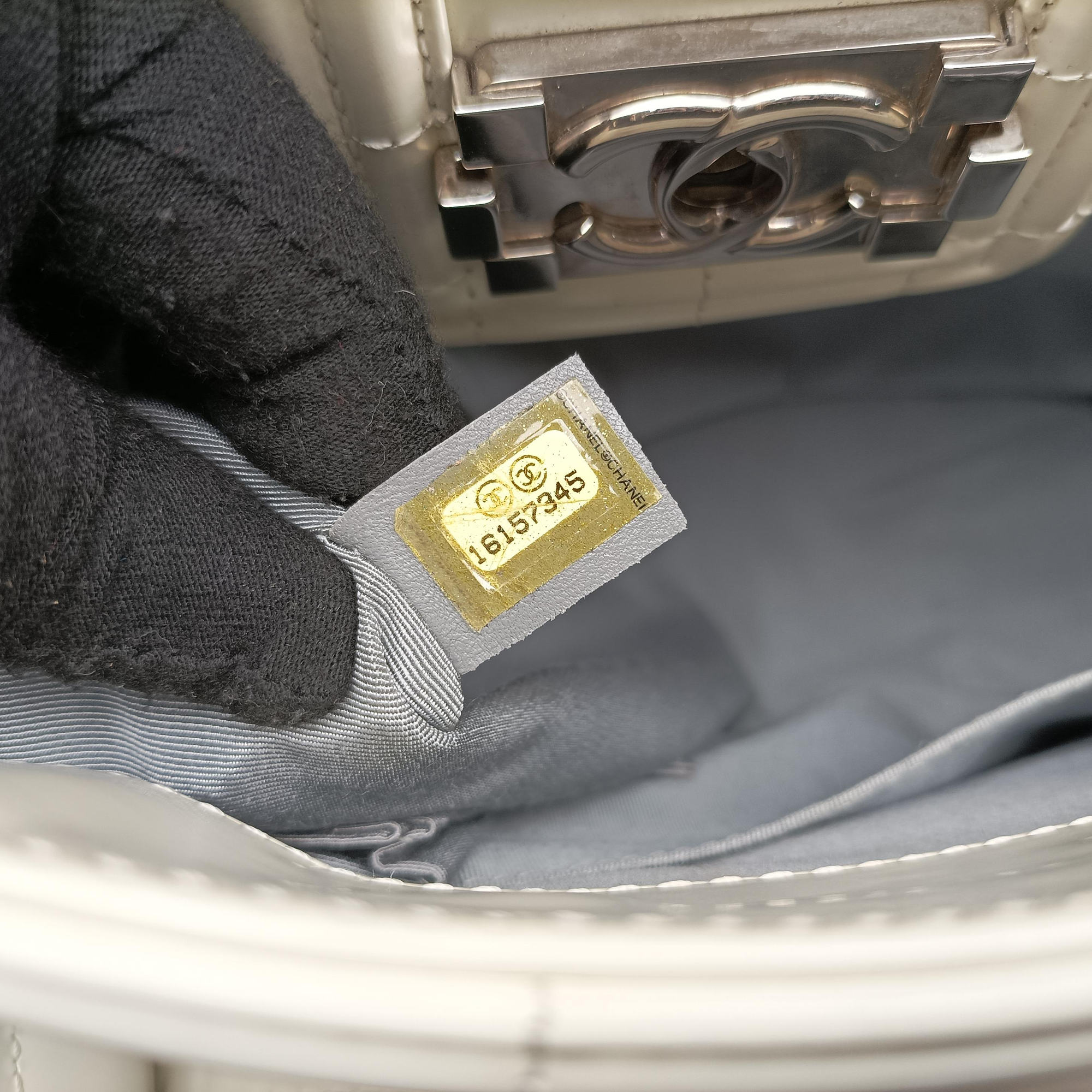 Boy Chanel White Leather A67019 16157345ボーイシャネル ホワイト レザー A67019 16157345
