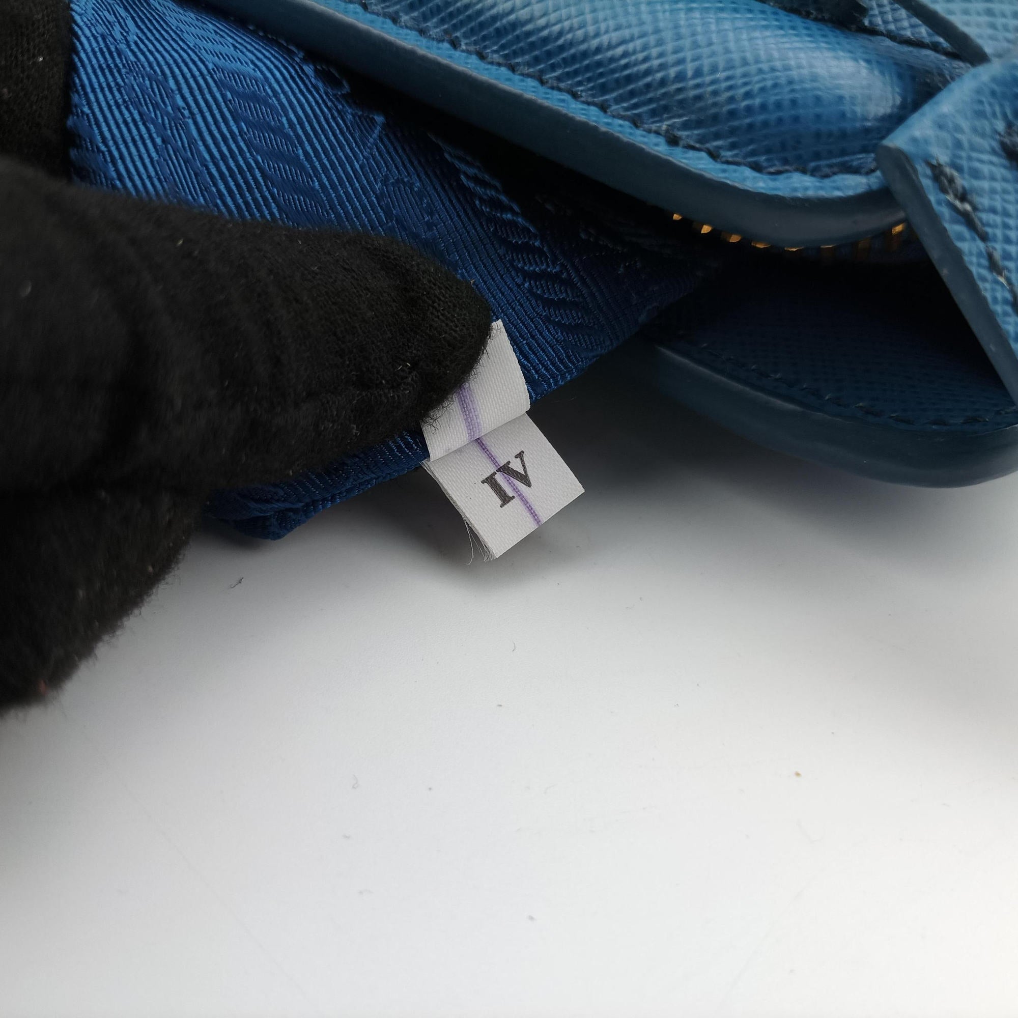 Promenade Blue SAFFIANO Leather BN2538 14 IVプロムナード ブルー サフィアーノレザー BN2538 14 IV