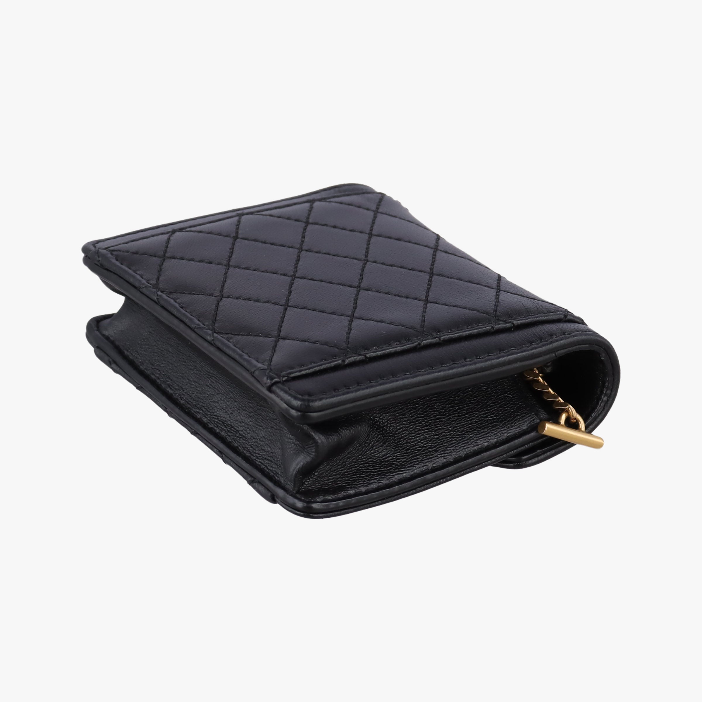 Gabby Micro Black Leather 685612 8ND685612.1221ゲイビー マイクロ ブラック レザー 685612 8ND685612.1221