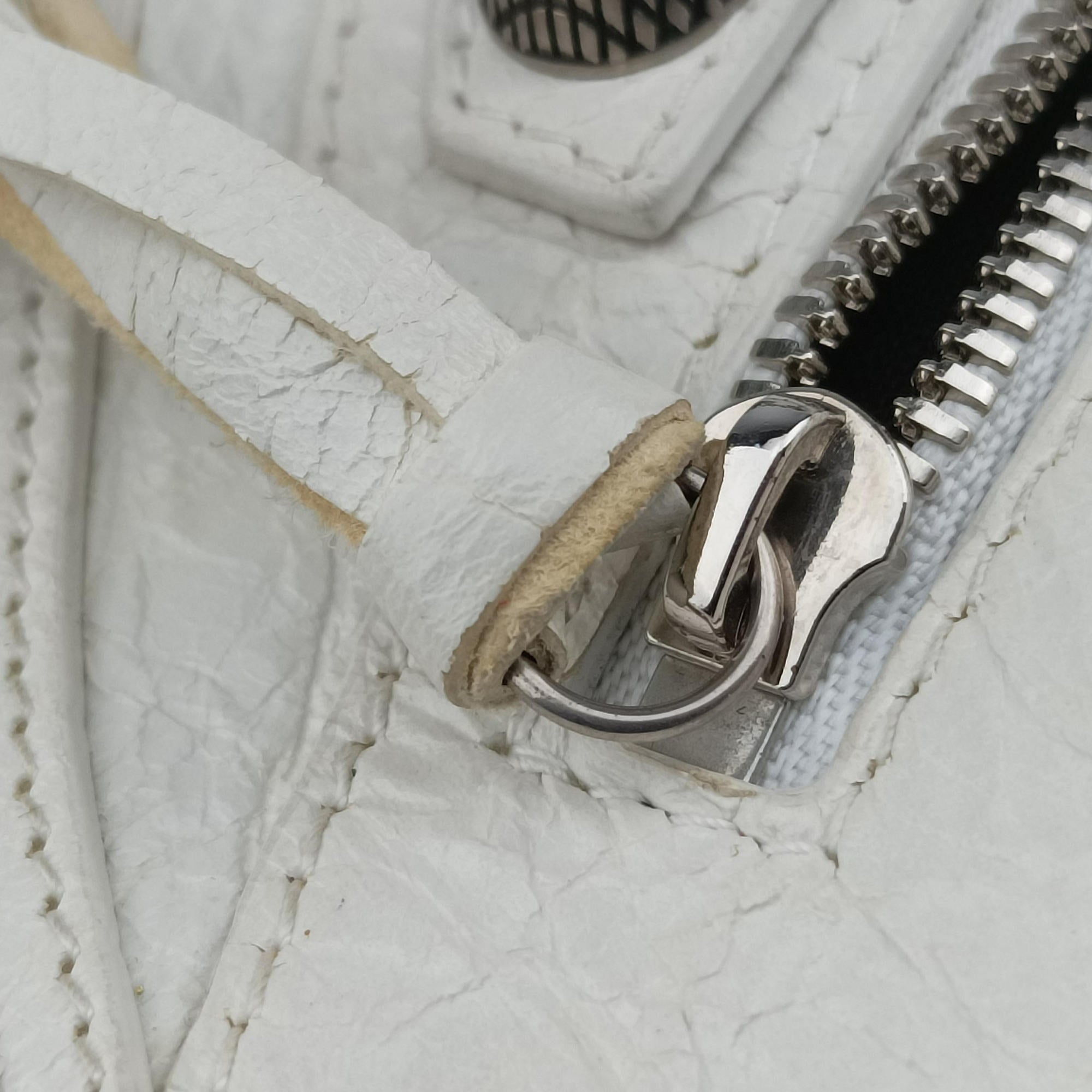 Le Cagole Heart Mini White lambskin 722781.9104.P.584046ル カゴーレ ハートミニ ホワイト ラムスキン 722781.9104.P.584046
