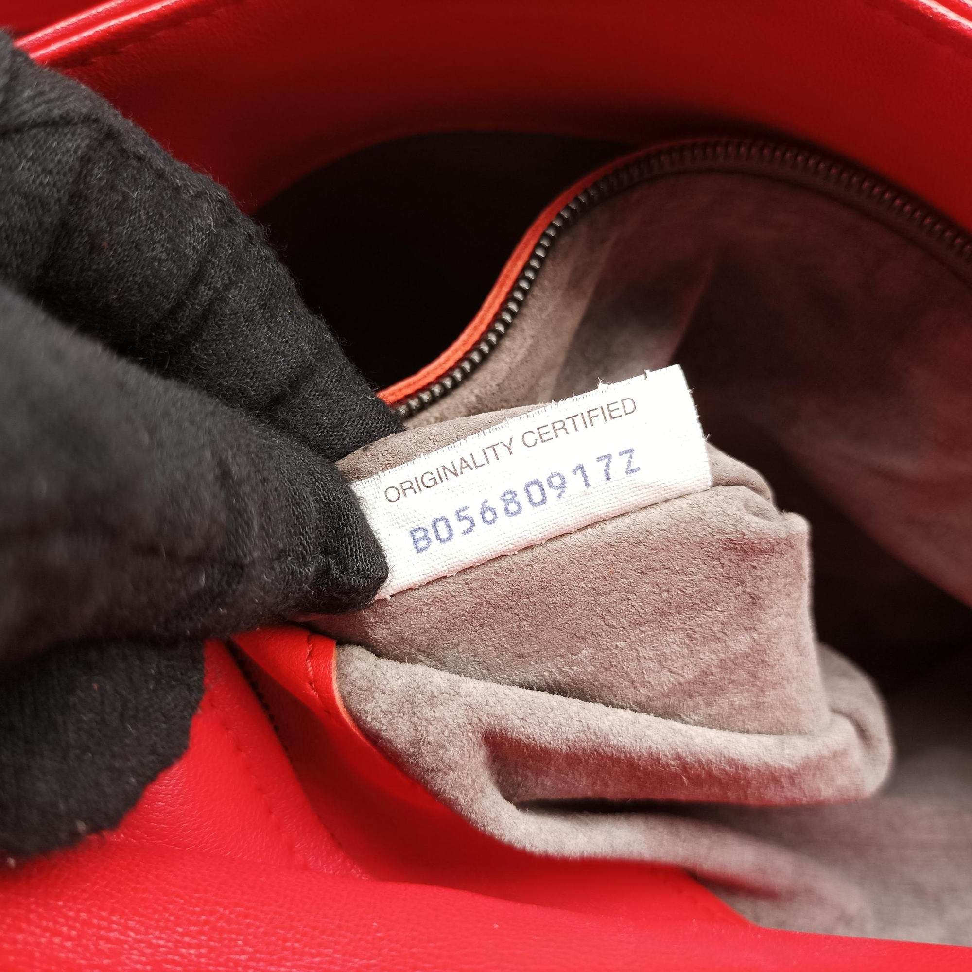 Intrecciato Olimpia Red lambskin B05680917Zイントレチャート オリンピア レッド ラムスキン B05680917Z