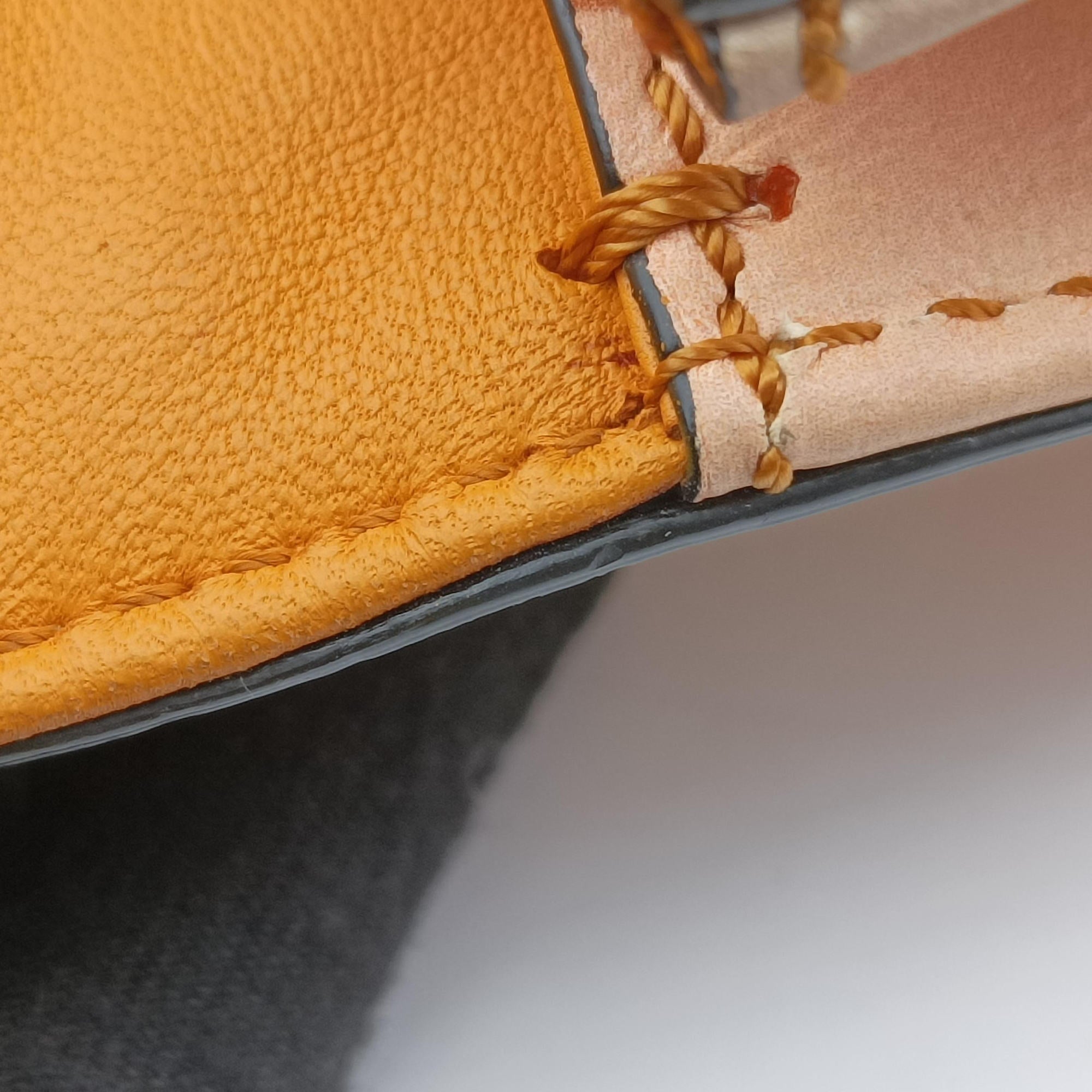 Rockstud Glam Lock Multicolour Leather BL-K312V072ロックスタッズグラムロック マルチカラー レザー BL-K312V072