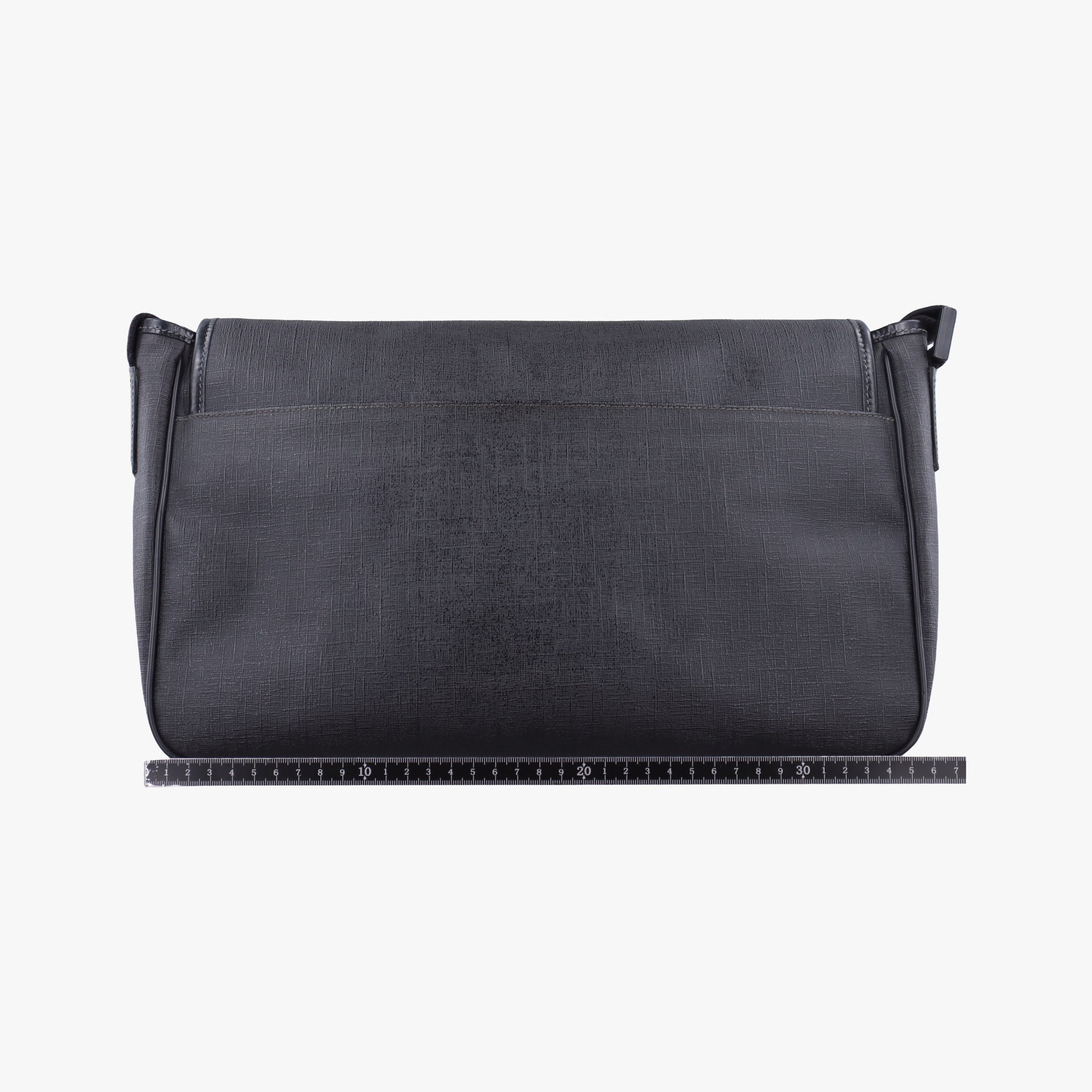 Interlocking G Messenger Black PVC coated canvas 223661 D8872325インターロッキングGメッセンジャー ブラック PVCコーティングキャンバス 223661 D8872325